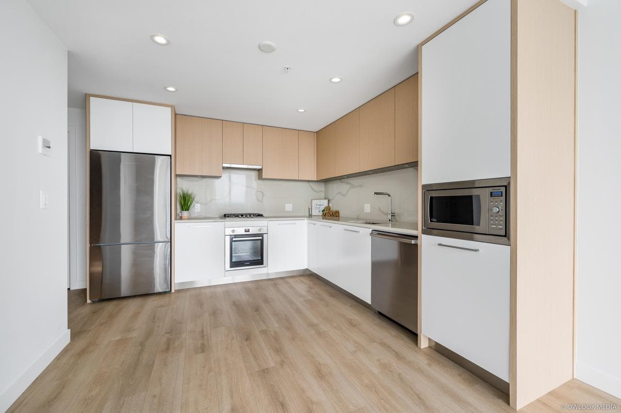 2607 - 567 Clarke Road, Coquitlam, V3J 0K7 — photo 2