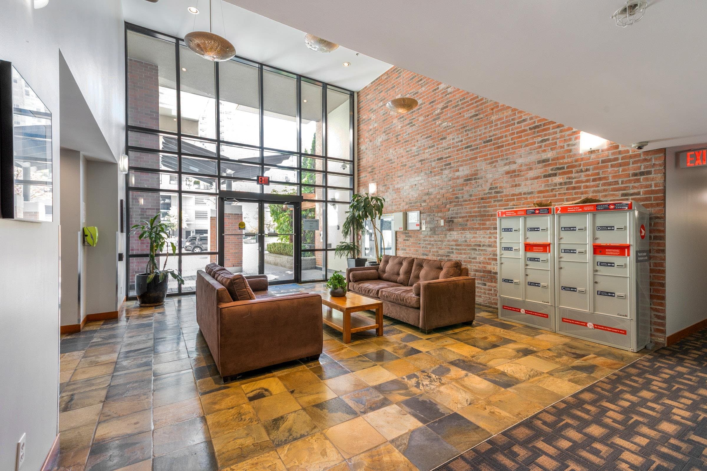 315 - 10 Renaissance Square, New Westminster, V3M 7B1 — photo 2