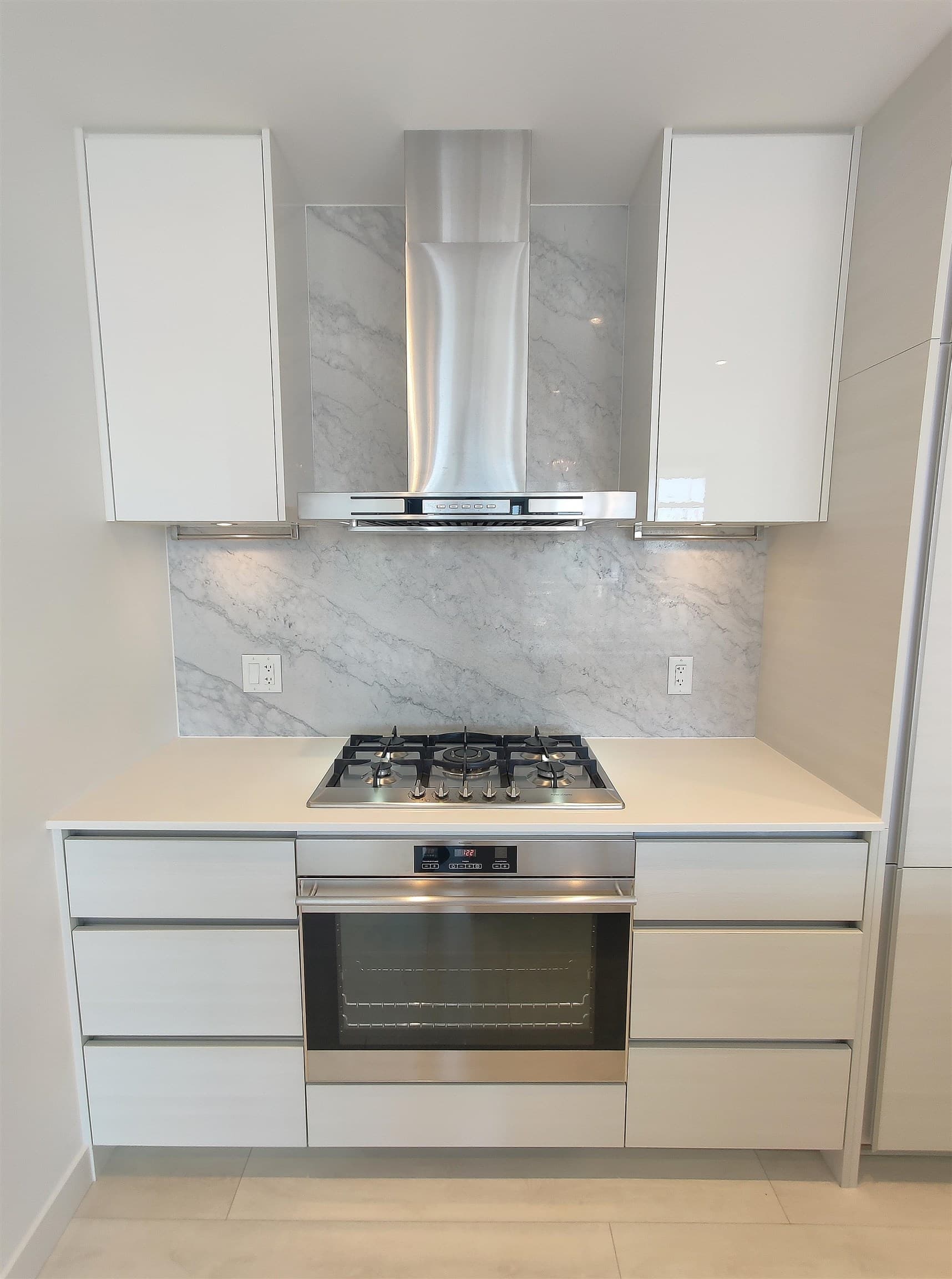 1510 - 6098 Station Street, Burnaby, V5H 0H4 — photo 4