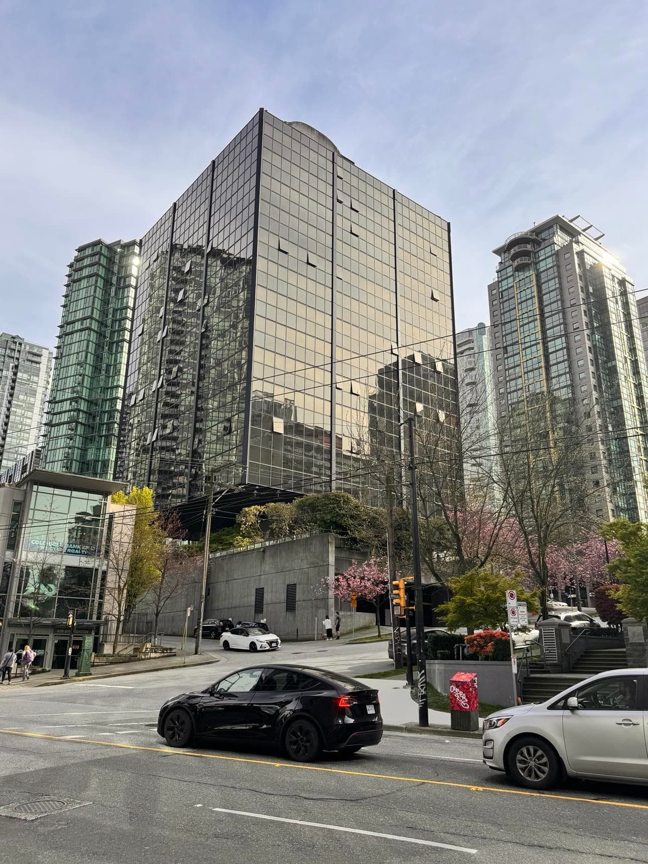 611 - 1333 W Georgia Street, Vancouver, V6E 4V3 — photo 2