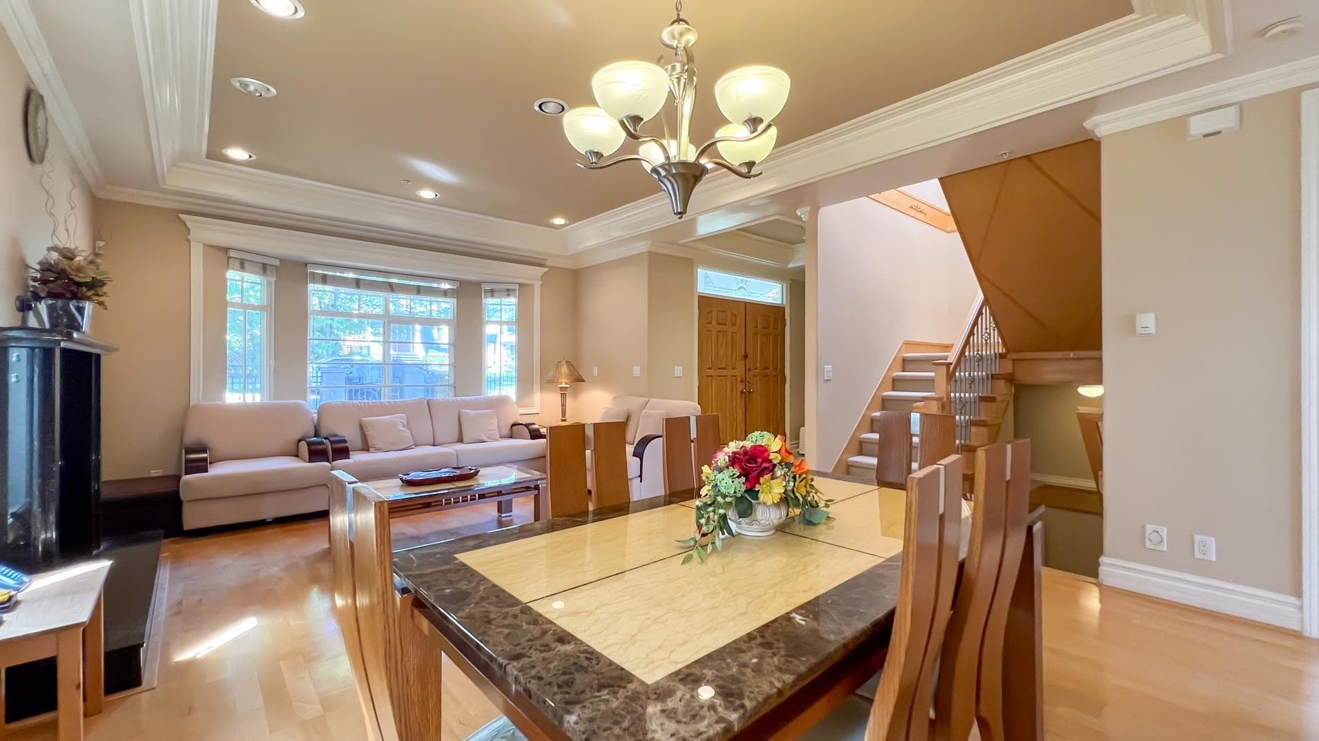 260 W 63rd Avenue, Vancouver, V5X 2H8 — photo 2
