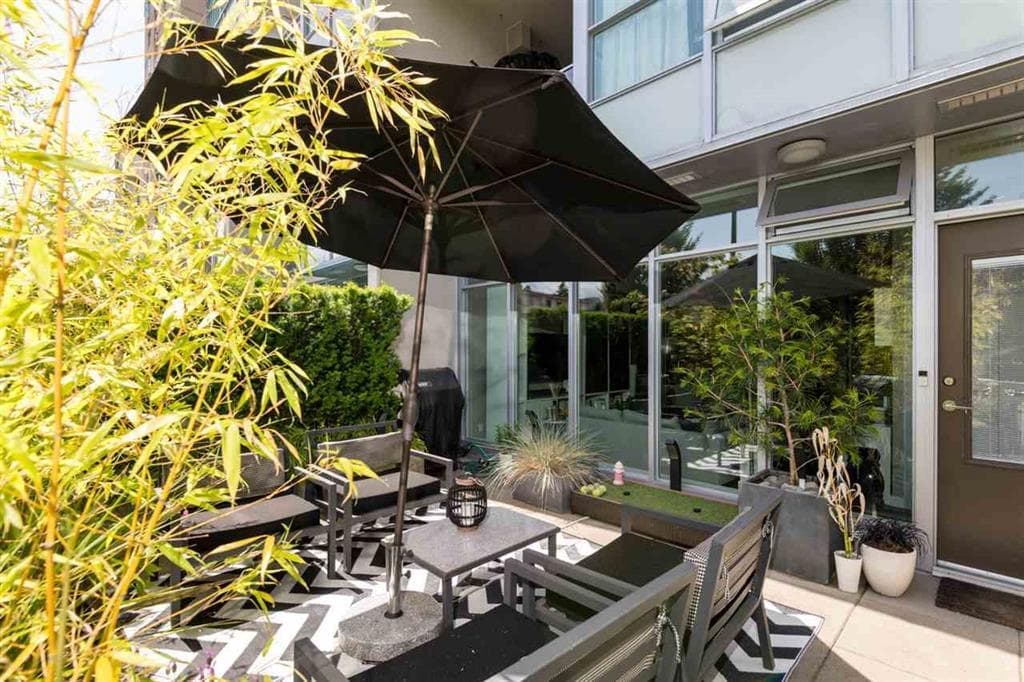 1627 Eastern Avenue, North Vancouver, V7L 0C4 — photo 2