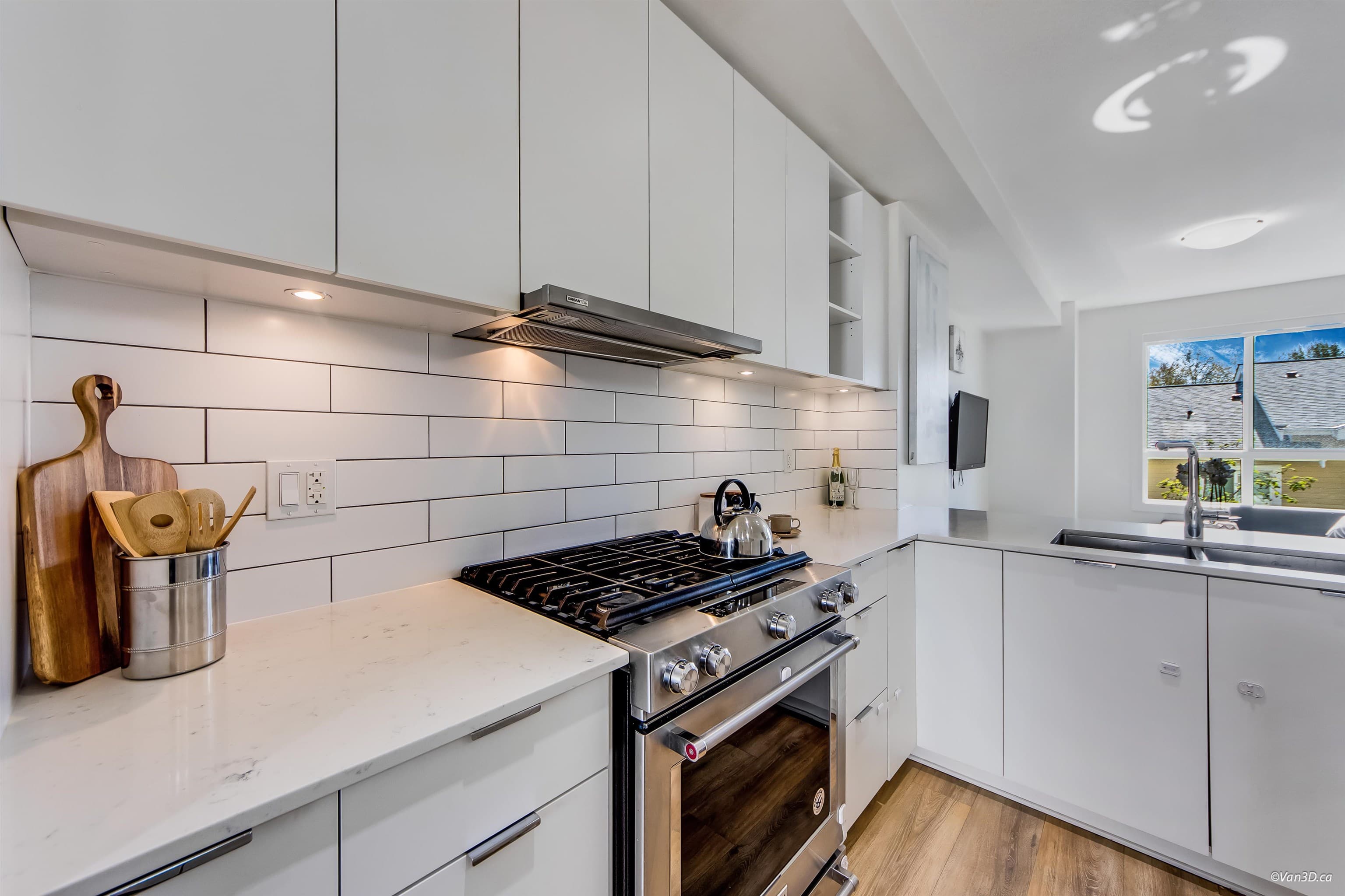 71 - 16561 17a Avenue, Surrey, V3Z 1J3 — photo 2