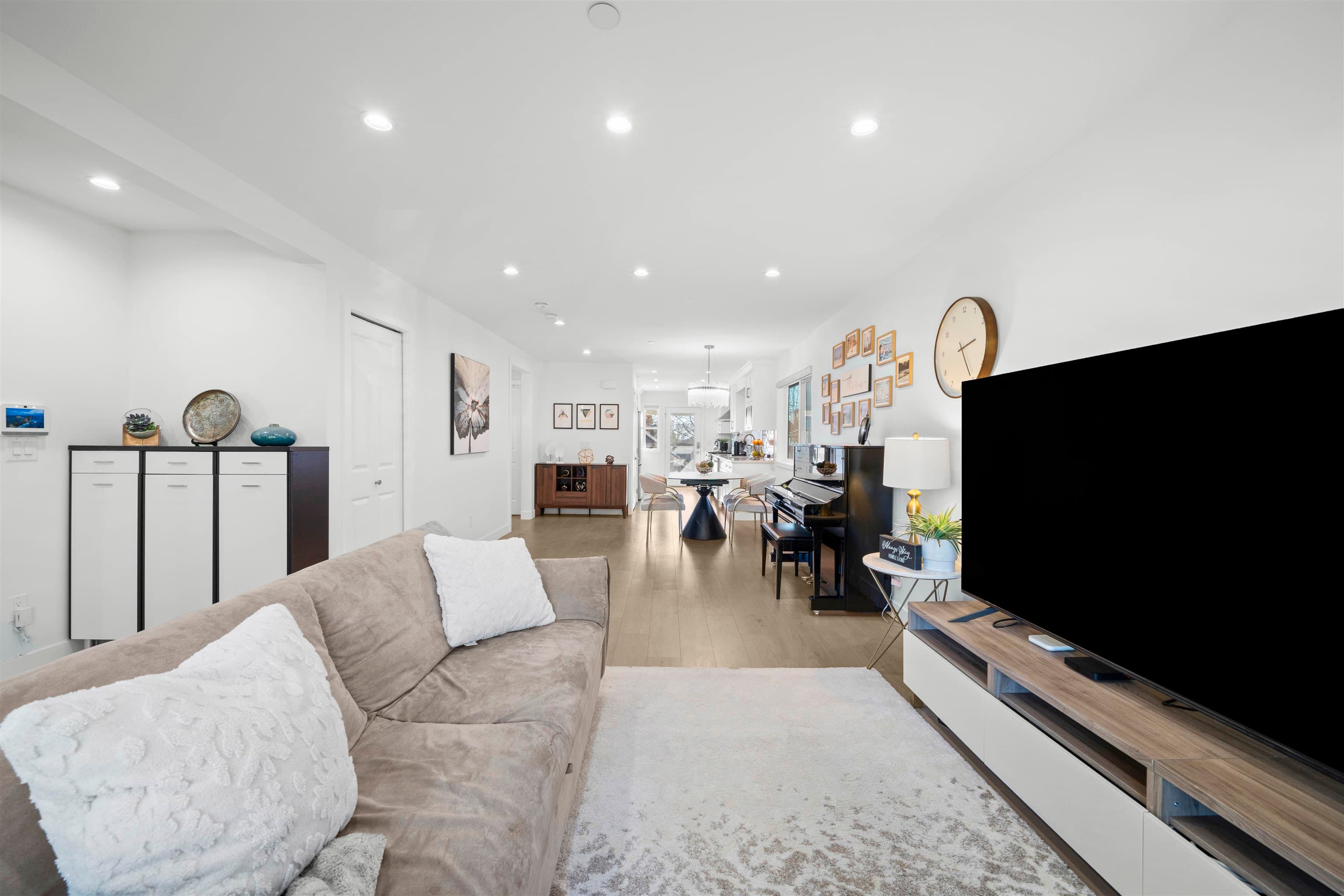 870 W 59th Avenue, Vancouver, V6P 1X7 — photo 4