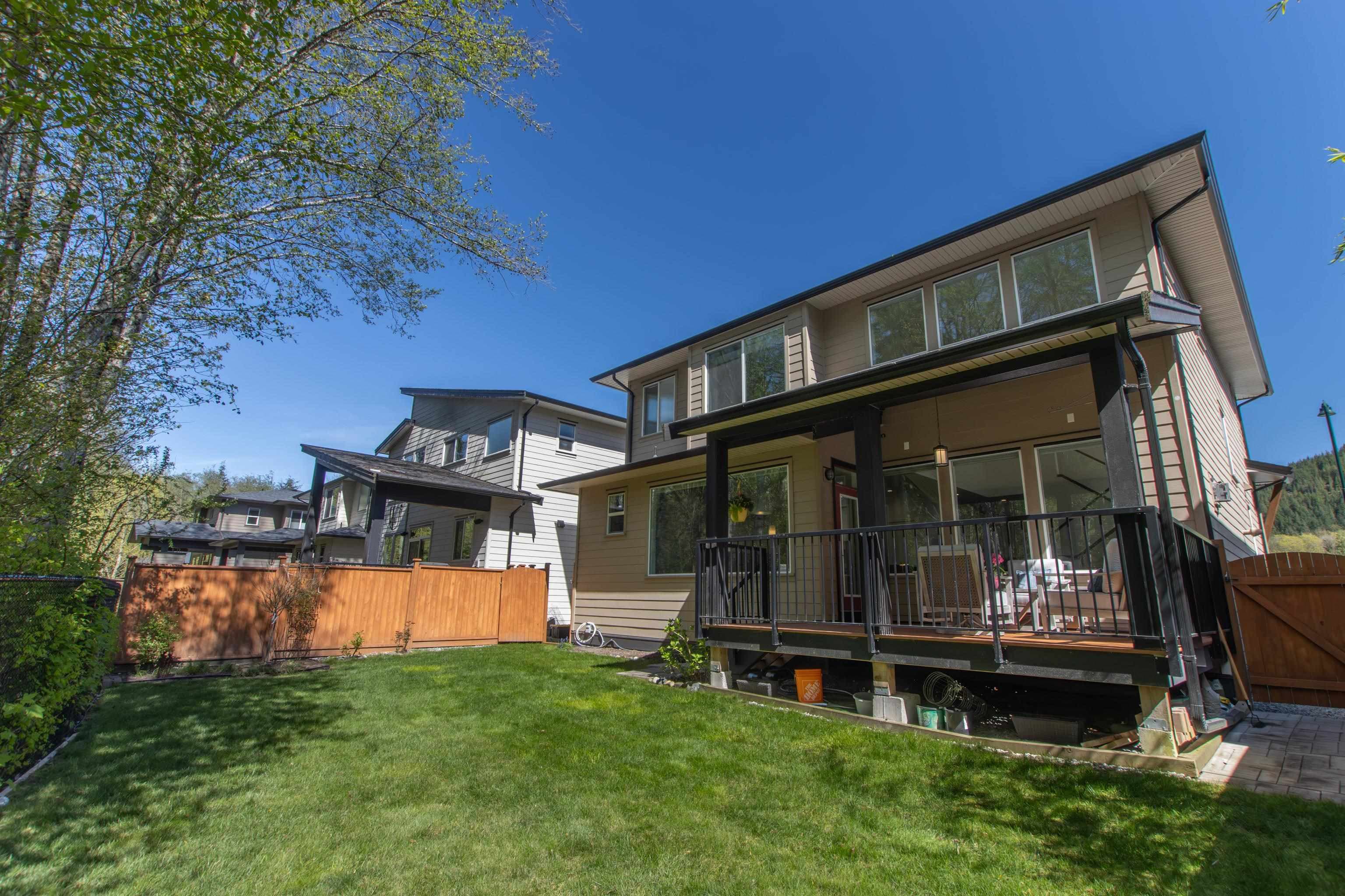 39271 Falcon Crescent, Squamish, V8B 0V8 — photo 4