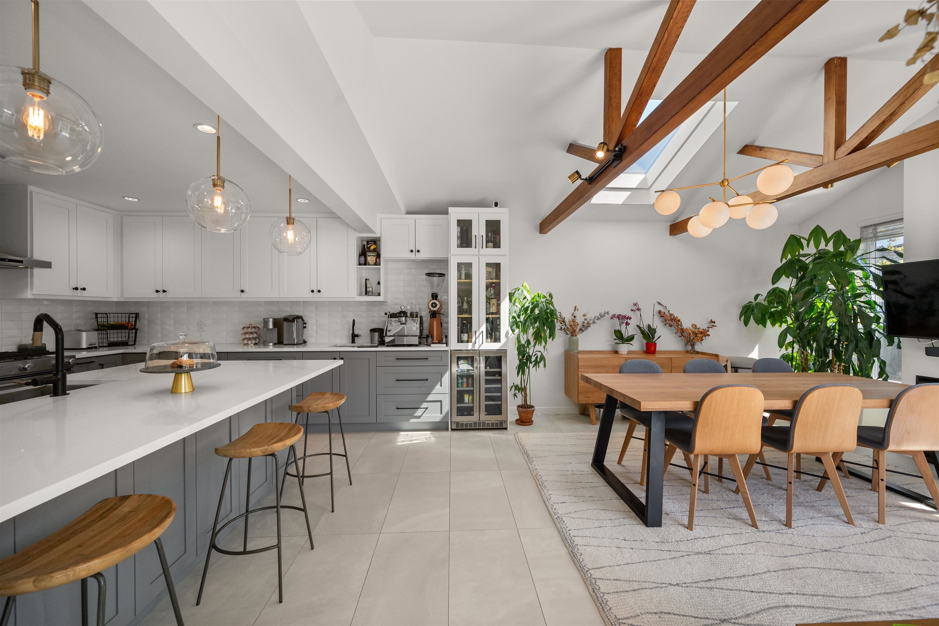 2566 Mcbain Avenue, Vancouver