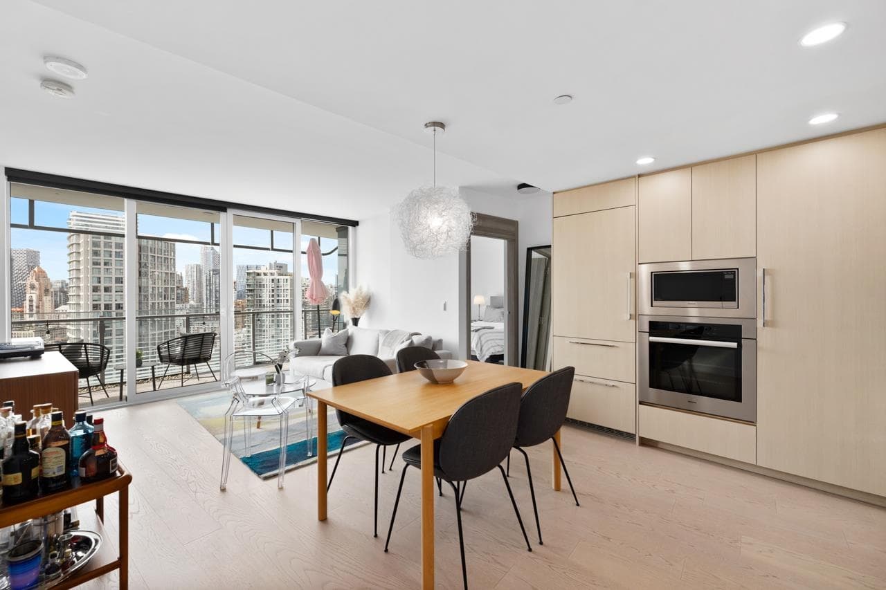 2420 - 89 Nelson Street, Vancouver, V6Z 0E7 — photo 4