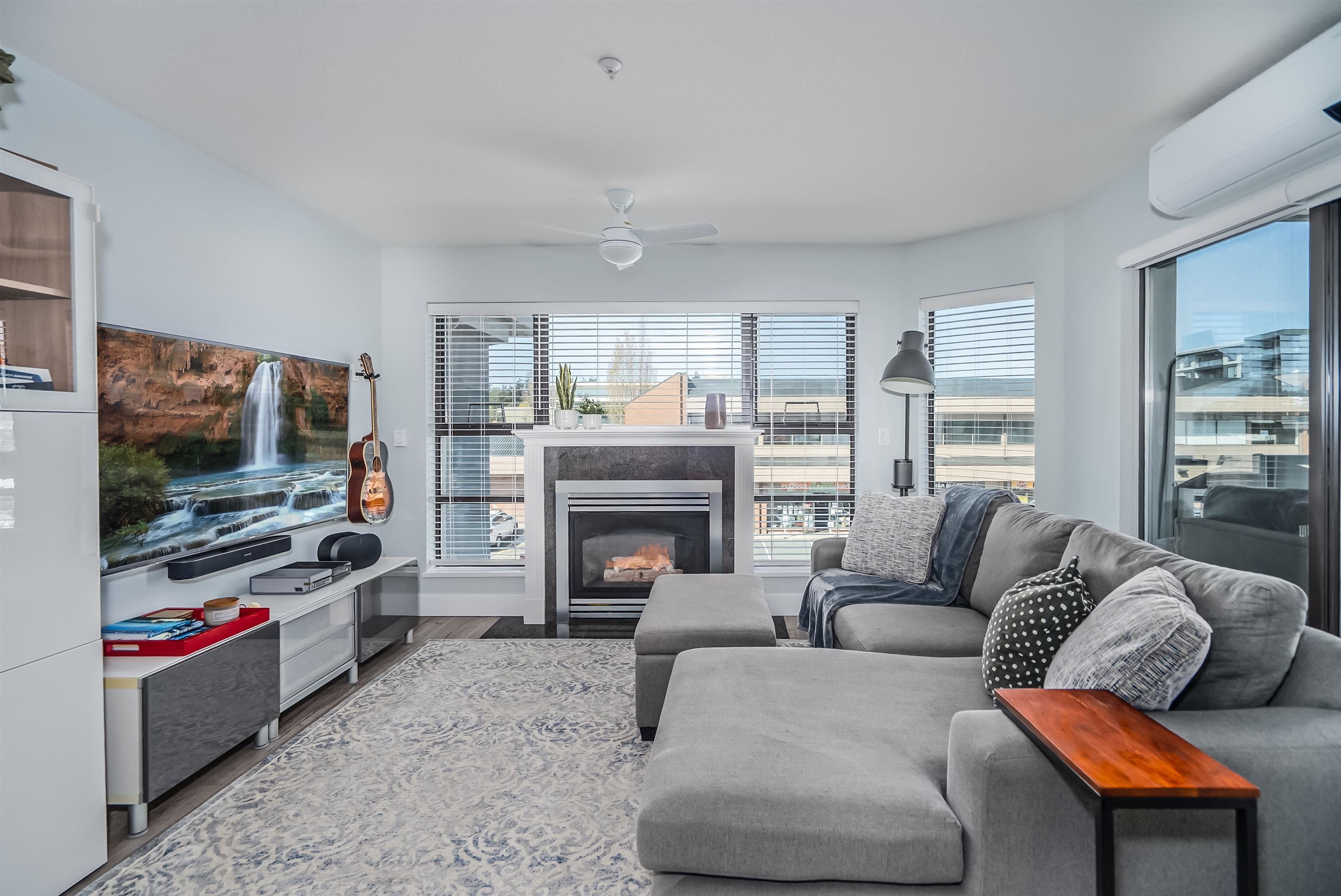 305 - 15241 18 Avenue, Surrey, V4A 1W9 — photo 2
