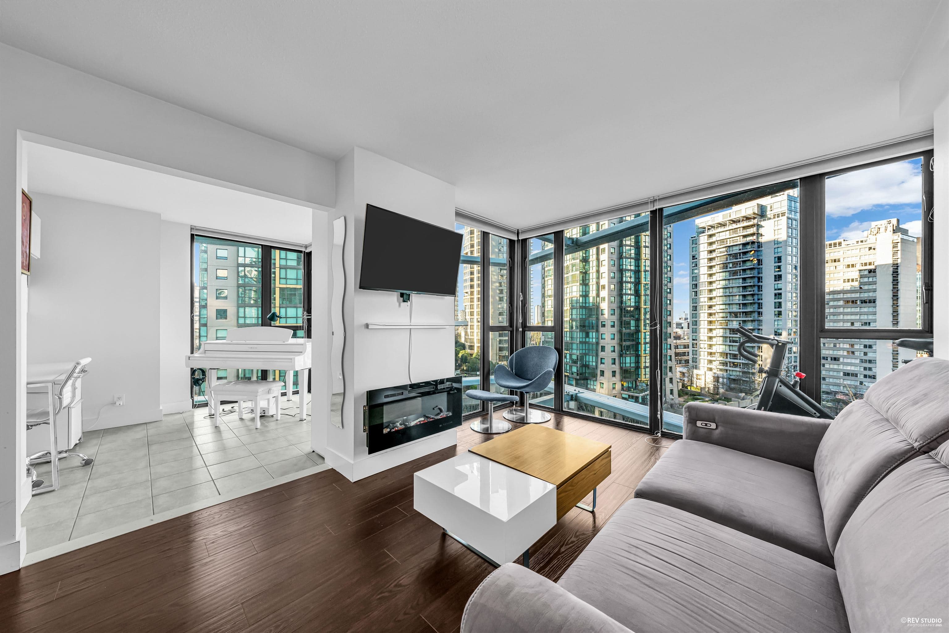1007 - 1331 W Georgia Street, Vancouver, V6E 4P1 — photo 3