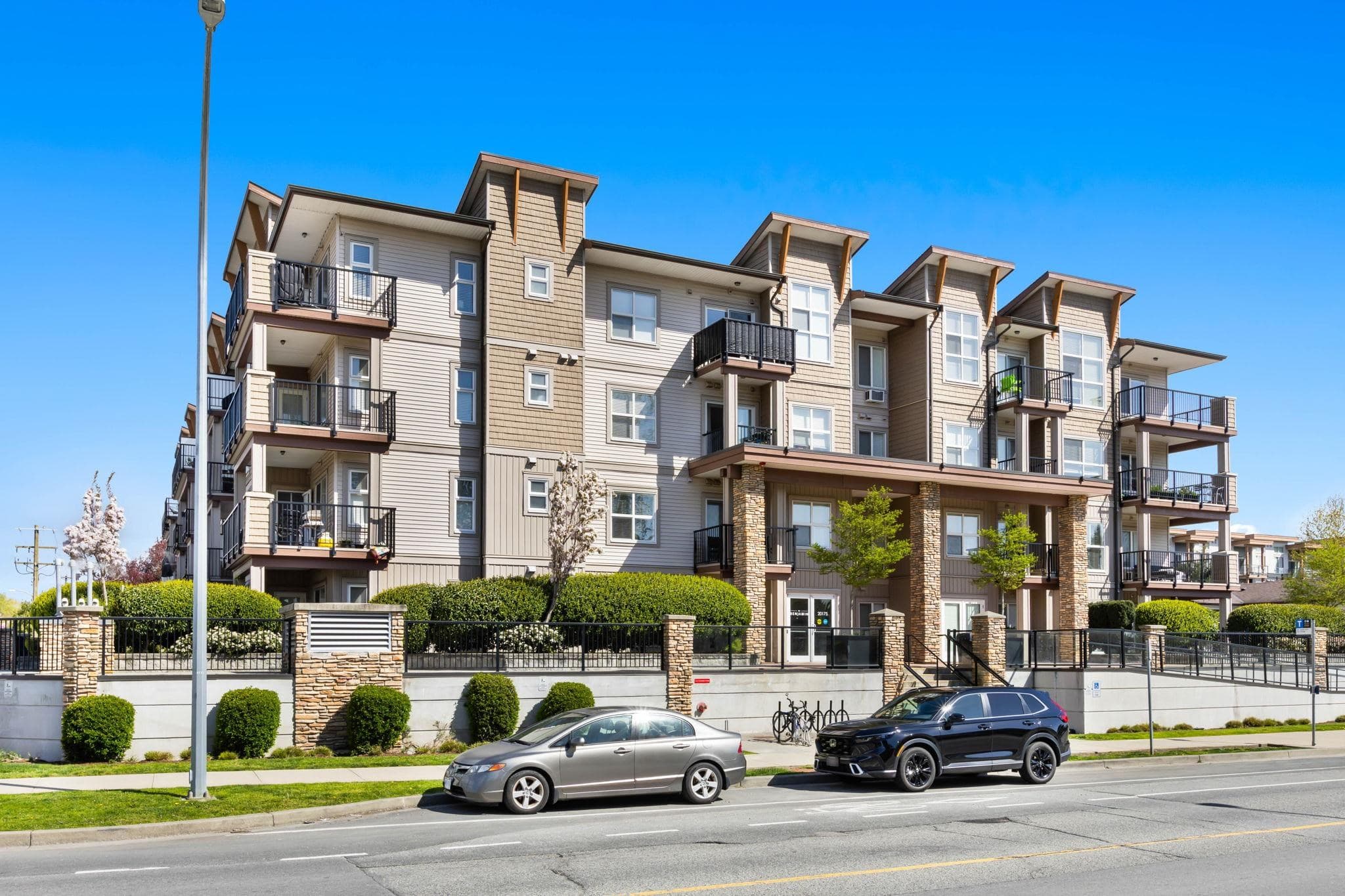 212 - 20175 53 Avenue, Langley, V3A 0J8 — photo 2