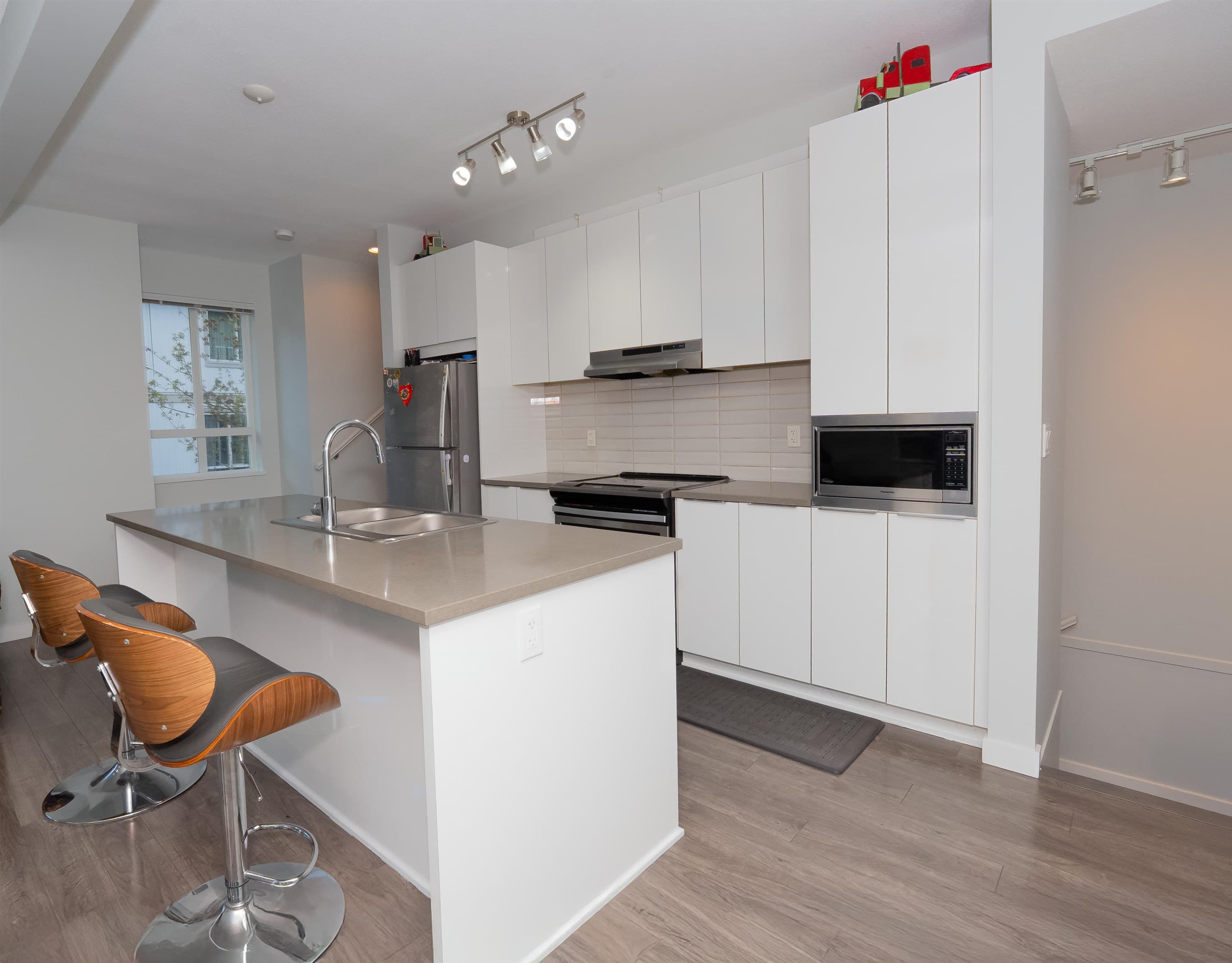 48 - 30930 Westridge Place, Abbotsford, V2T 0H6 — photo 3
