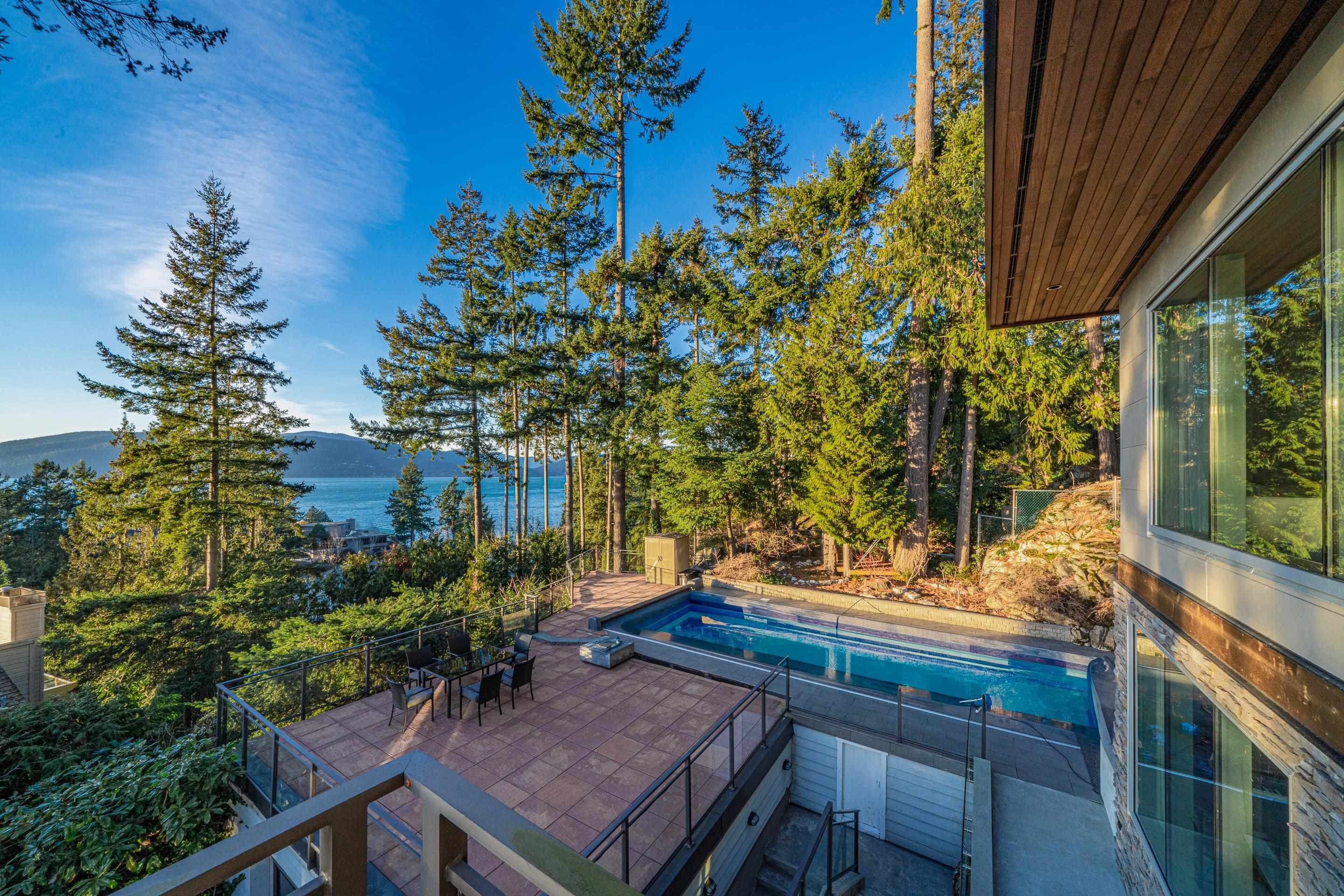 5290 Gulf Place, West Vancouver, V7W 2V9 — photo 2