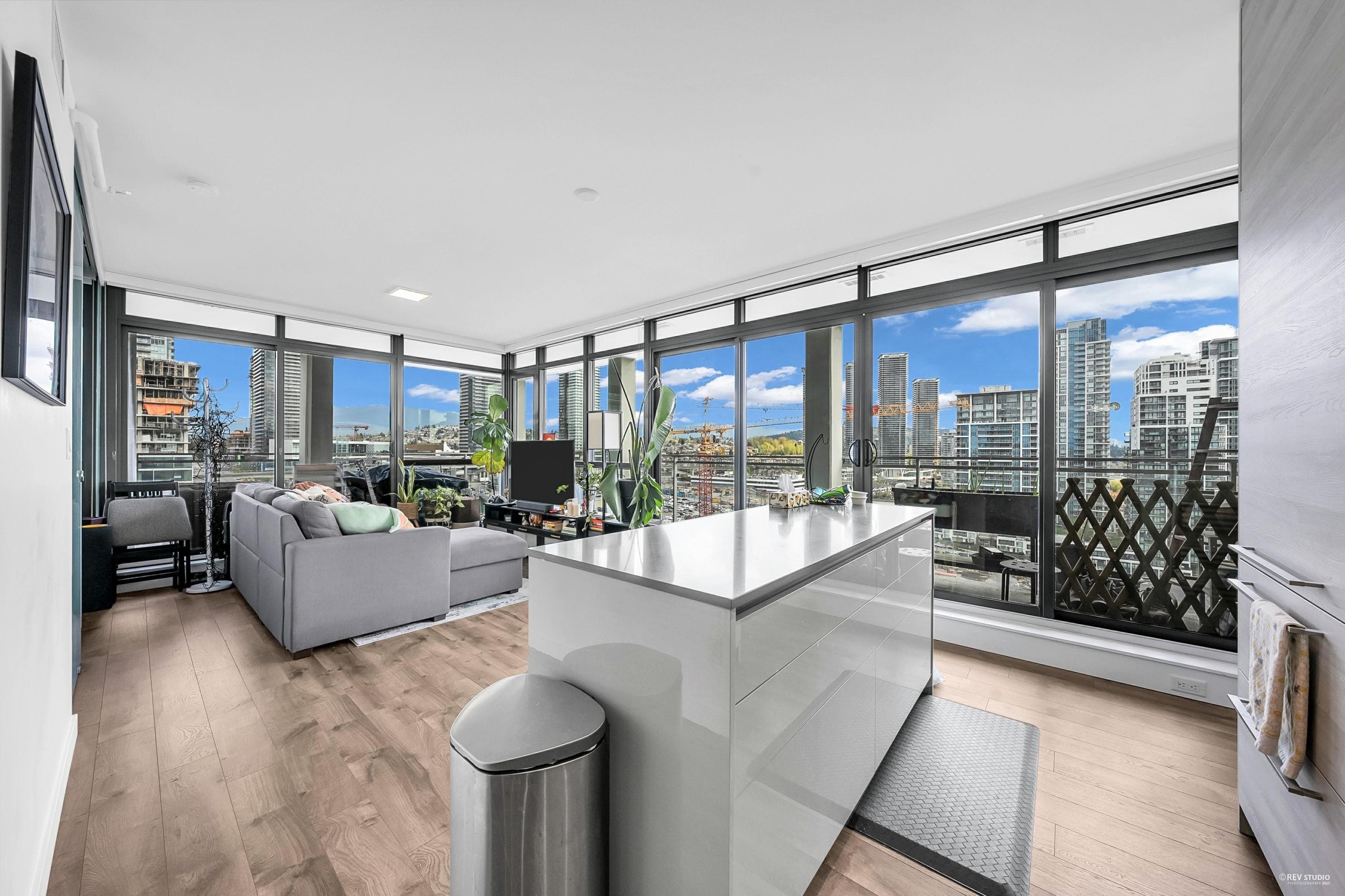 1503 - 4488 Juneau Street, Burnaby, V5C 0M4 — photo 3