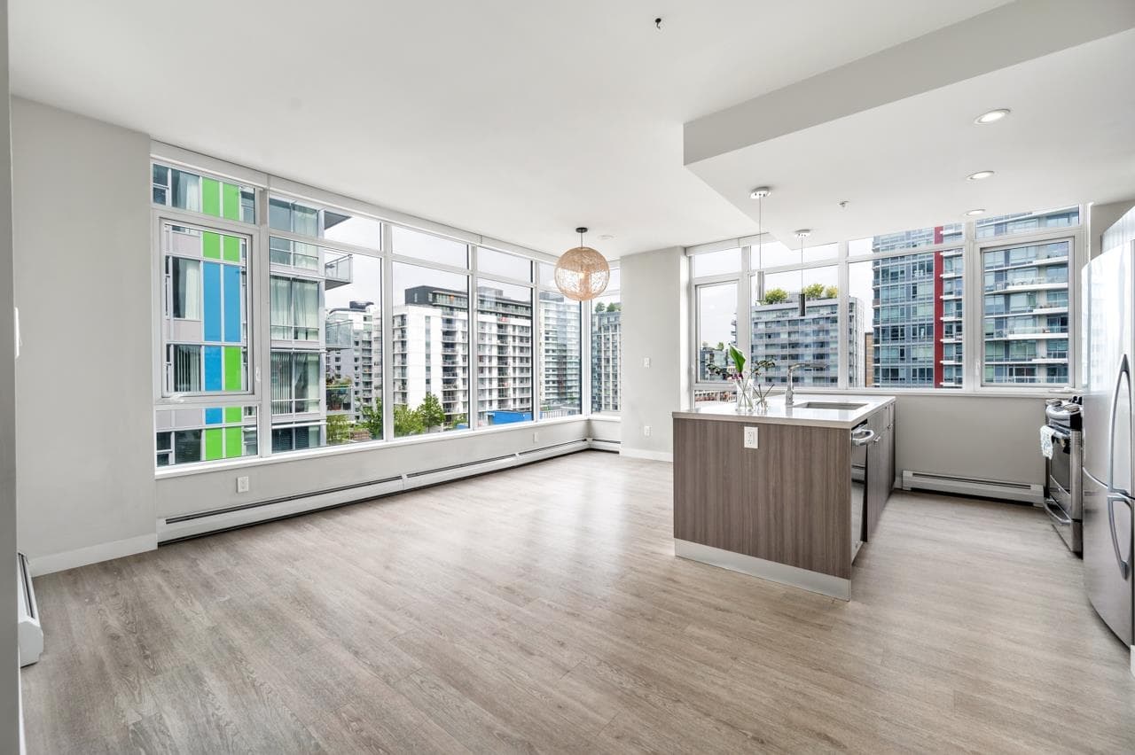 706 - 1788 Ontario Street, Vancouver, V5T 0G3 — photo 2