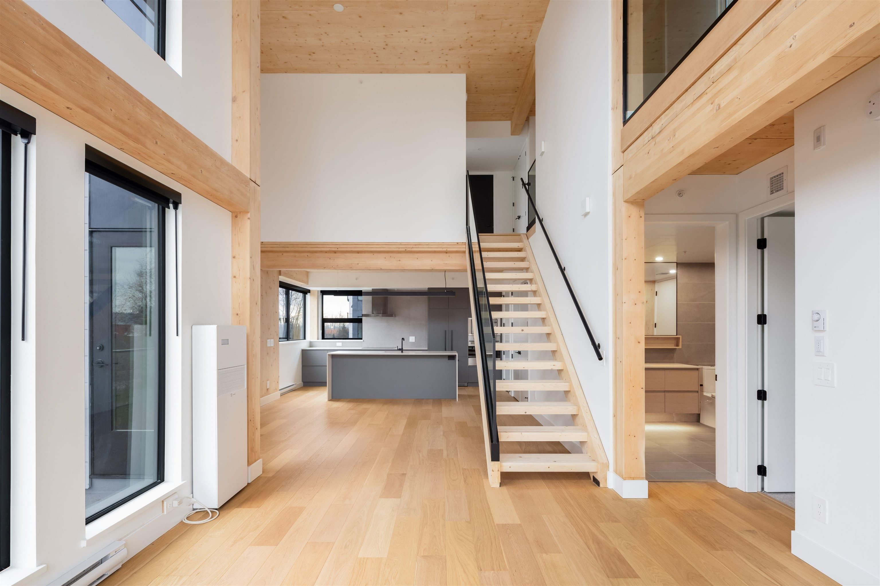 304 - 310 Salter Street, New Westminster, V3M 0N7 — photo 2
