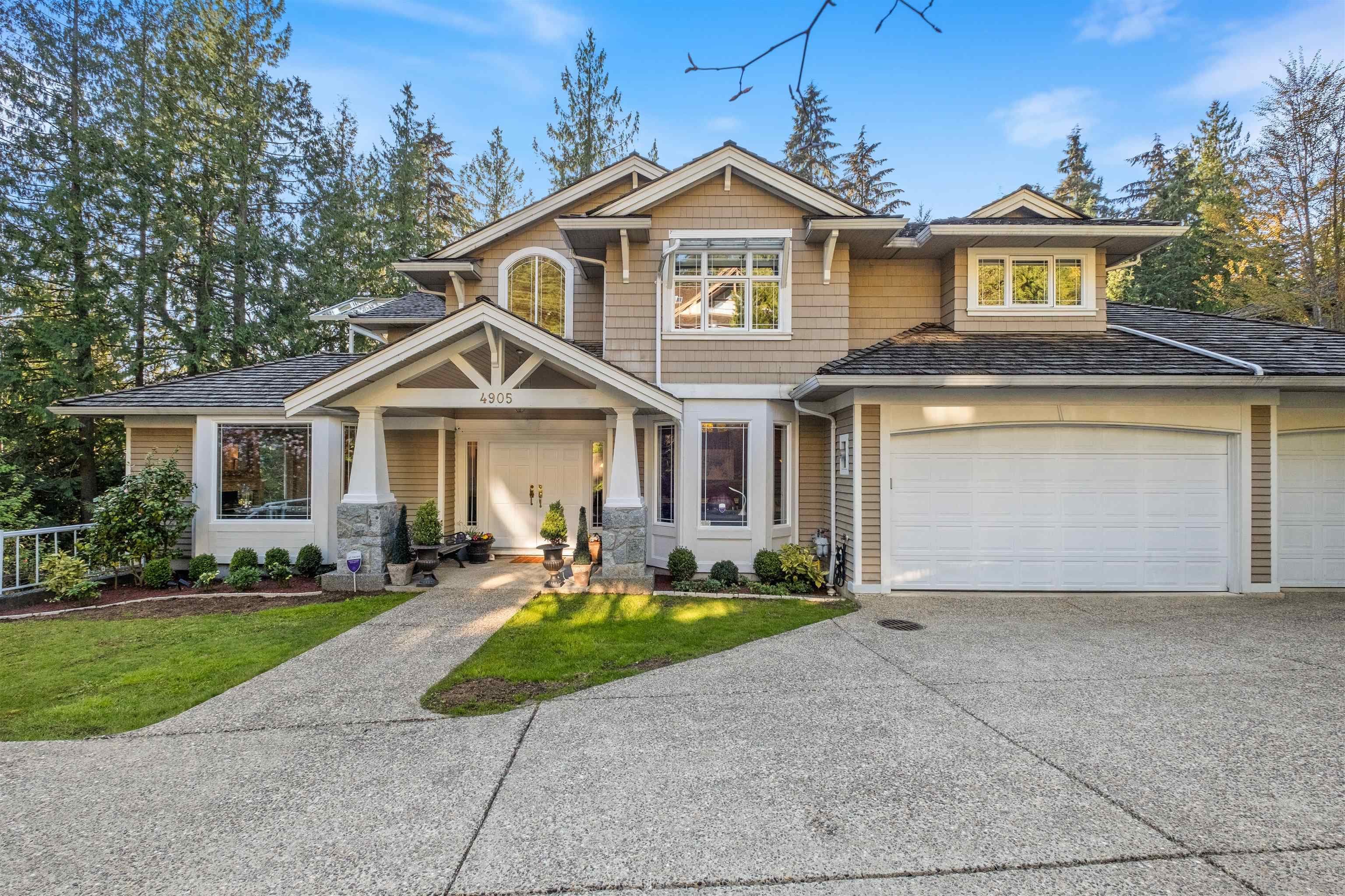 4905 Chalet Place, North Vancouver