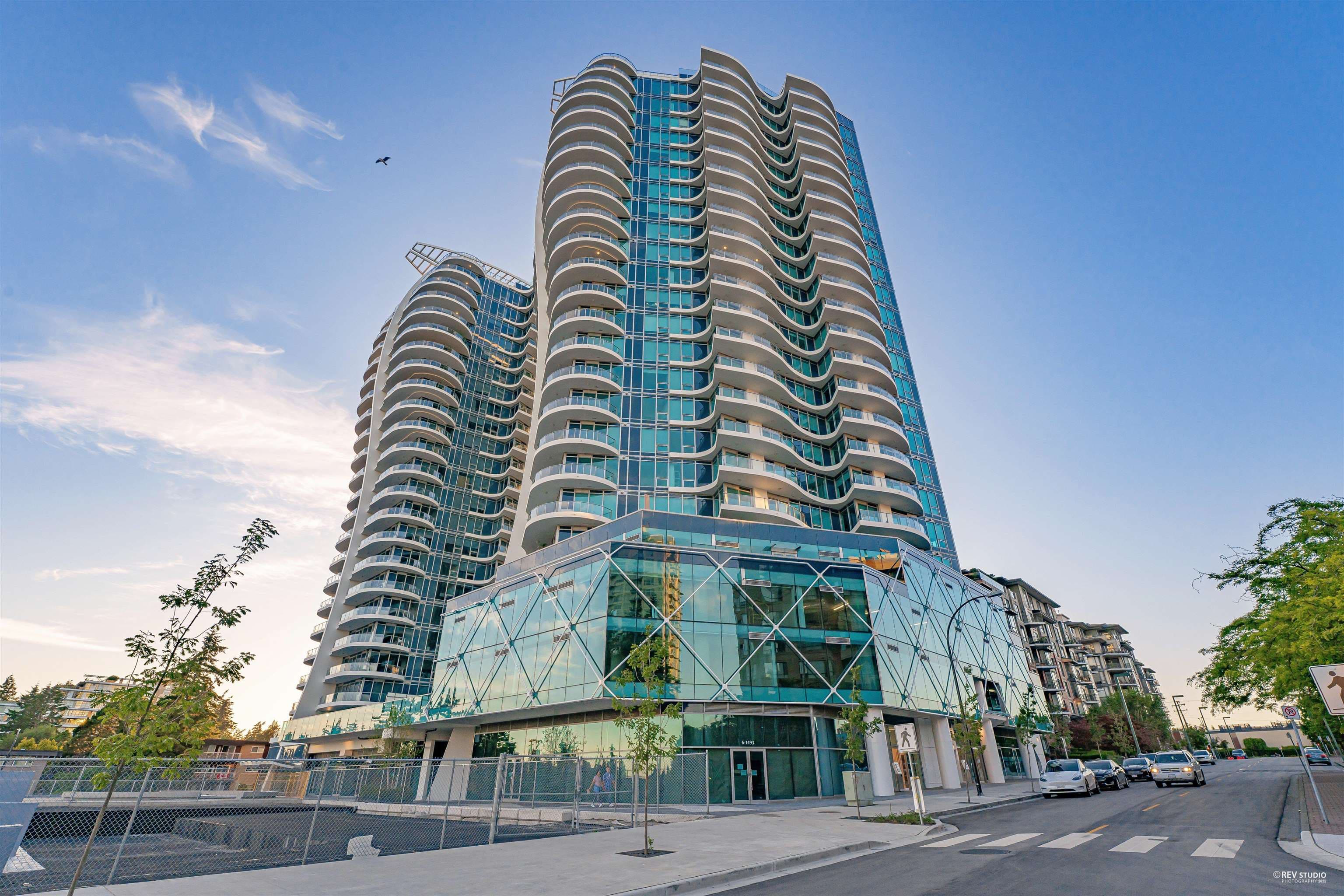 903 - 1501 Foster Street, White Rock, V4B 0C3 — photo 1