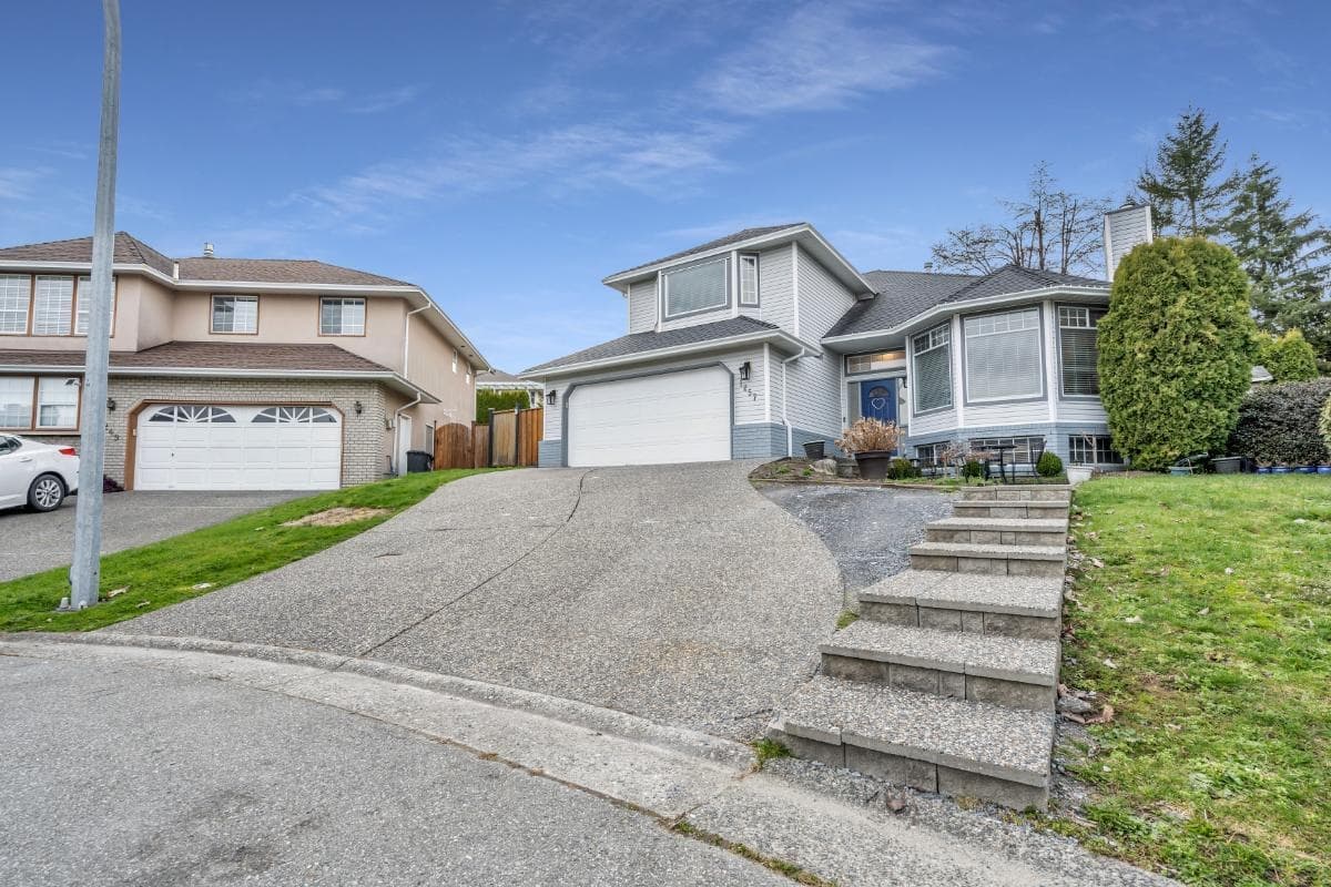 1257 Knights Court, Port Coquitlam, V3C 5N3 — photo 3