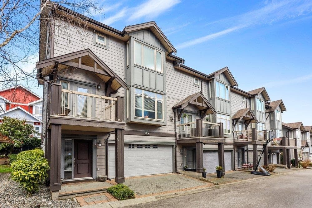 18 - 19219 67 Avenue, Surrey