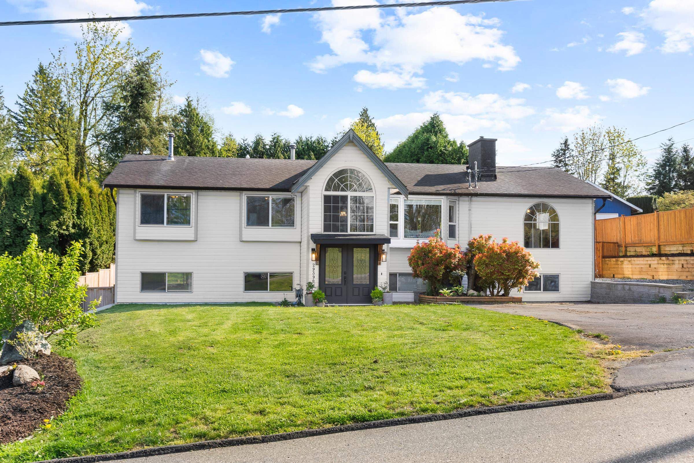 29390 Duncan Avenue, Abbotsford, V4X 1J5 — photo 2