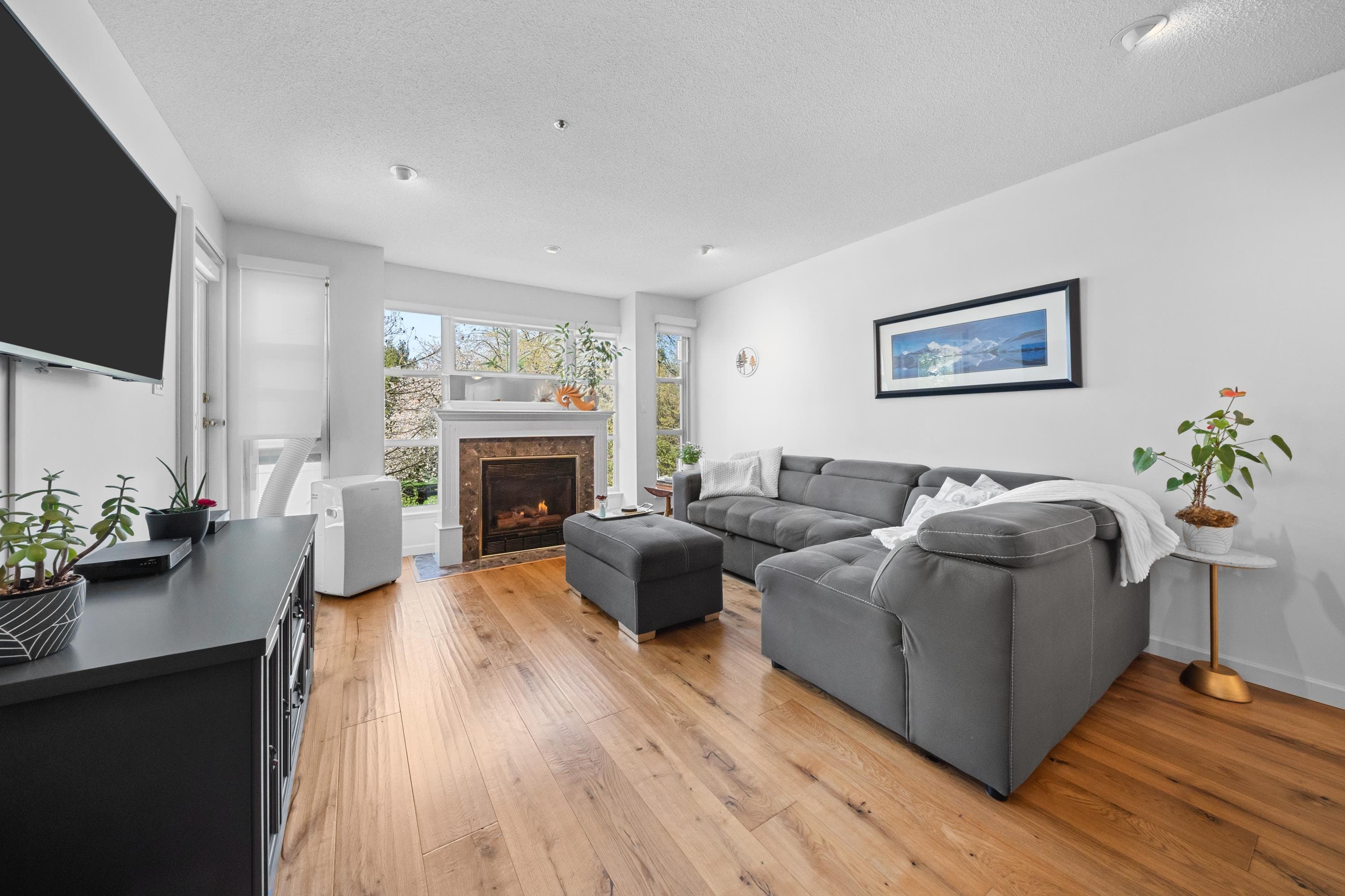 301 - 8728 SW Marine Drive, Vancouver, V6P 6A4 — photo 2