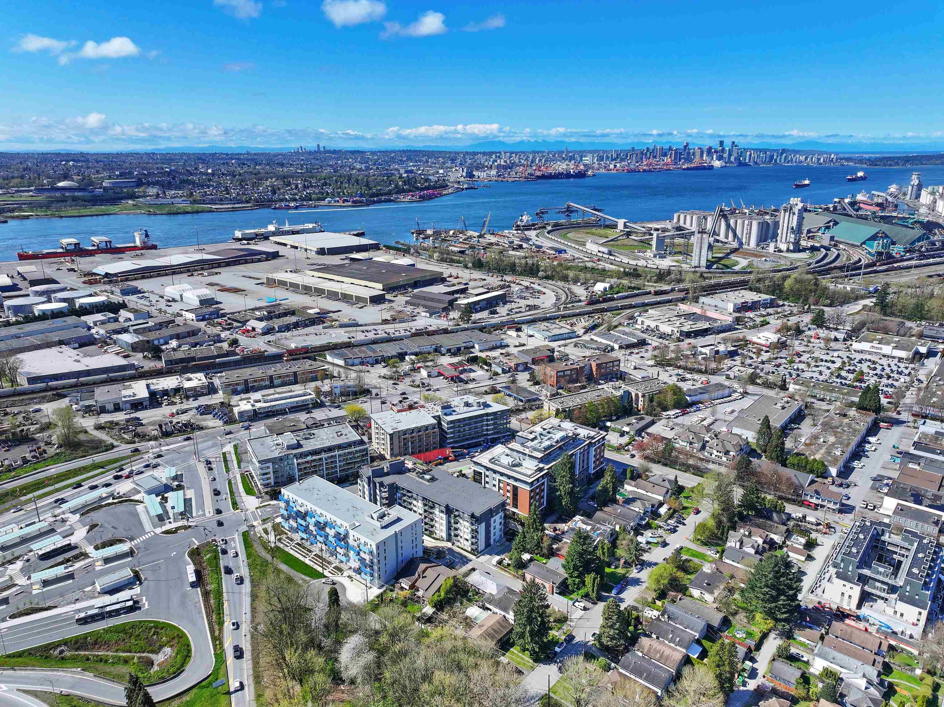 1583 Bond Street, North Vancouver, V7J 1E8 — photo 5