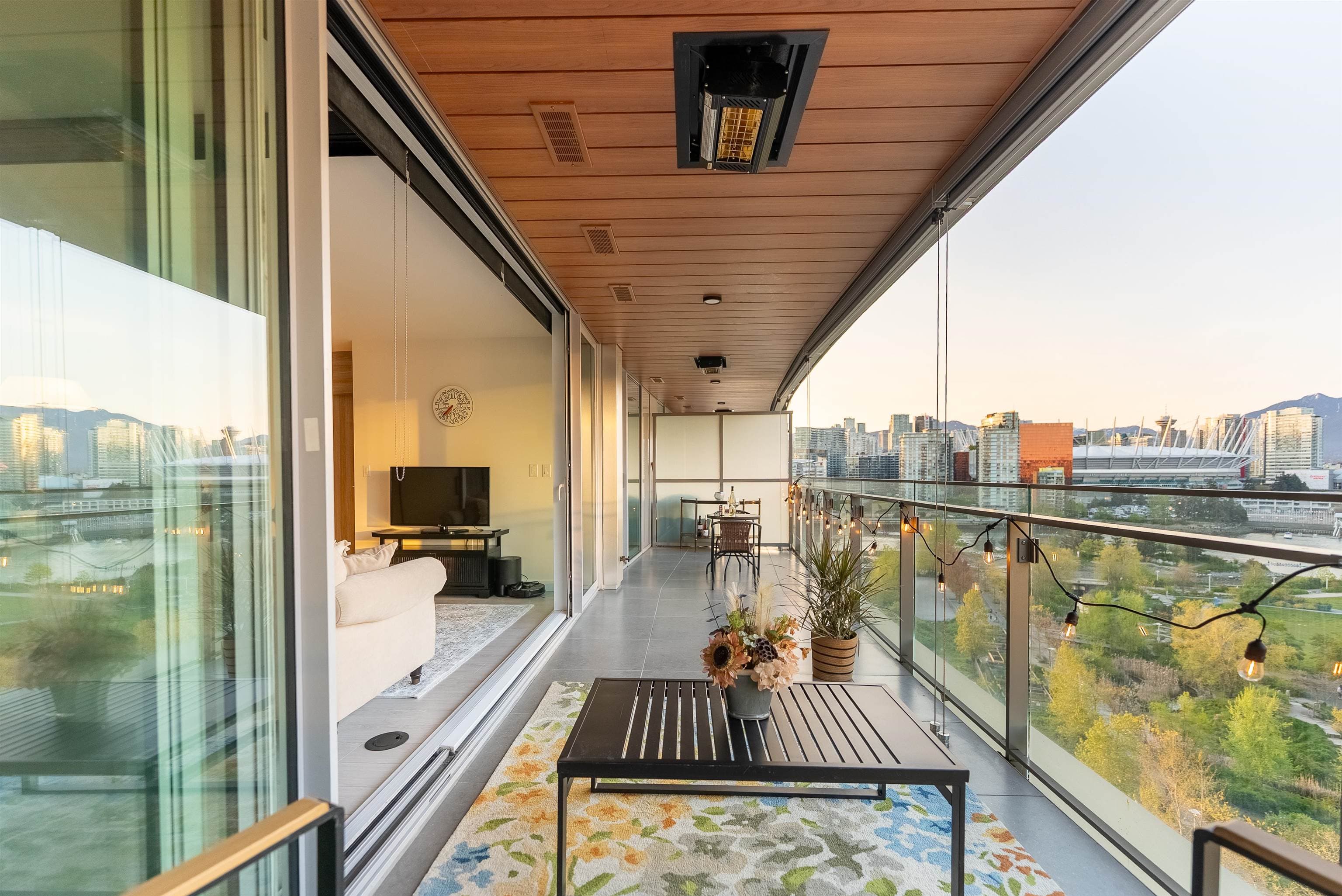 1308 - 1768 Cook Street, Vancouver, V5Y 0N3 — photo 2