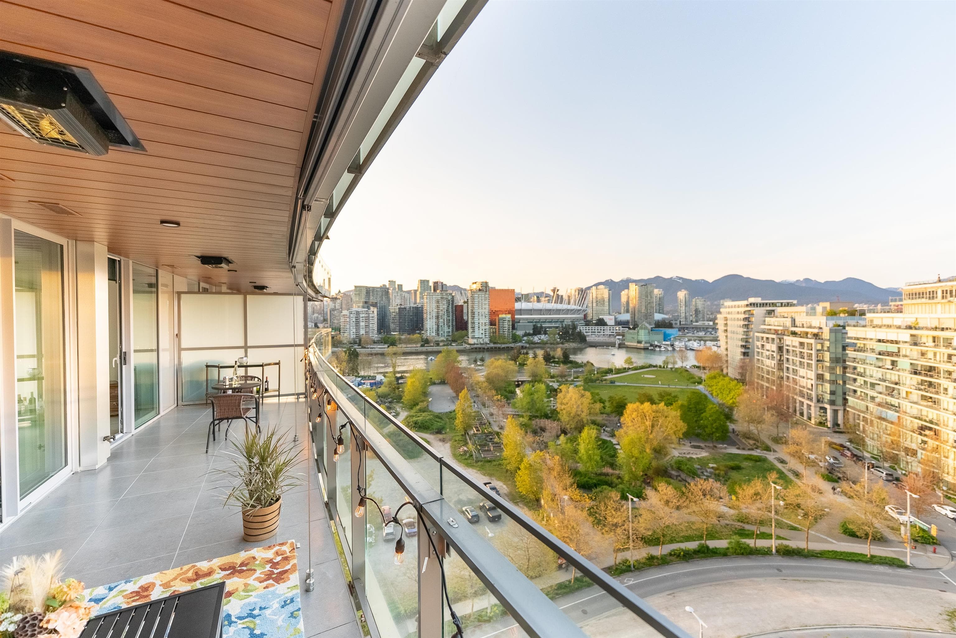 1308 - 1768 Cook Street, Vancouver, V5Y 0N3 — photo 1