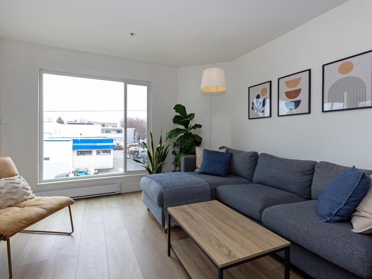 302 - 3505 W Broadway, Vancouver, V6R 2B5 — photo 3