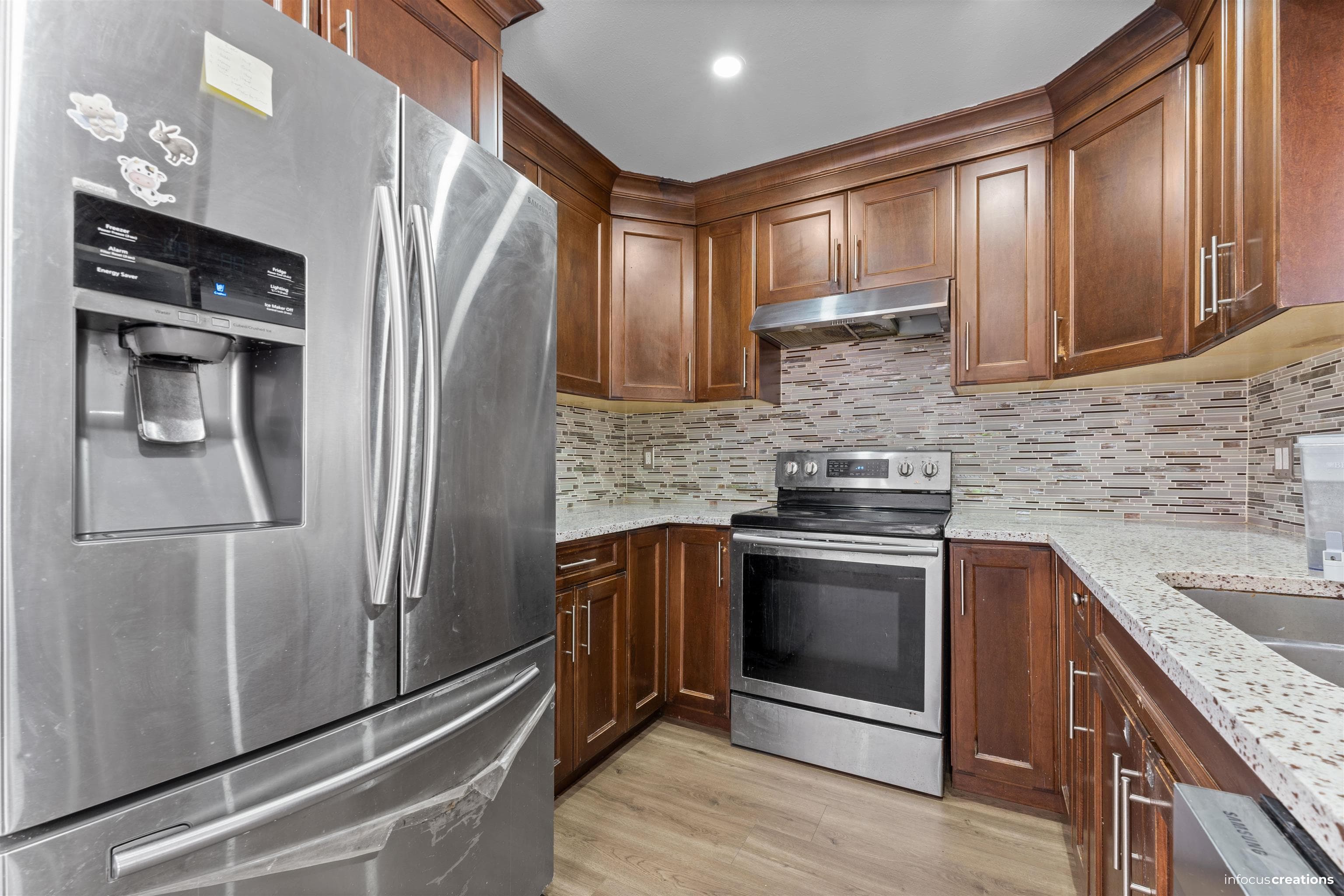 21 - 7140 132 Street, Surrey, V3W 1J5 — photo 5