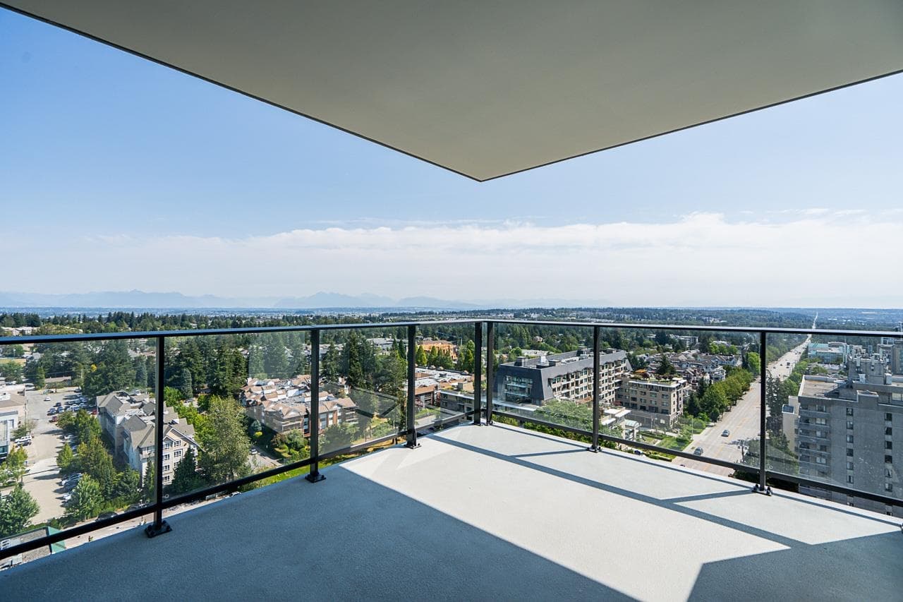 1802 - 1588 Johnston Road, White Rock, V4B 0C5 — photo 2