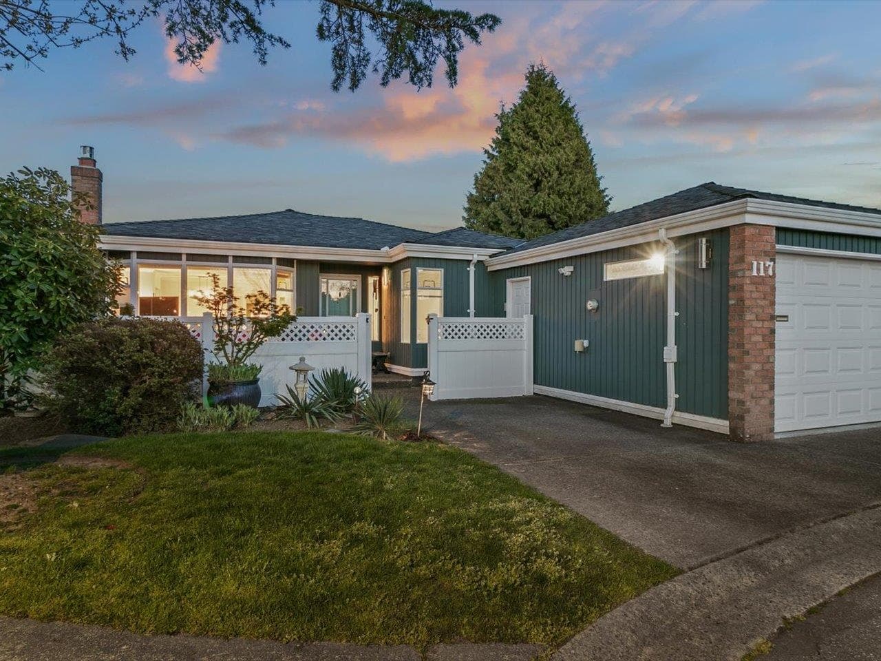 117 - 14271 18a Avenue, Surrey, V4A 7N8 — photo 4