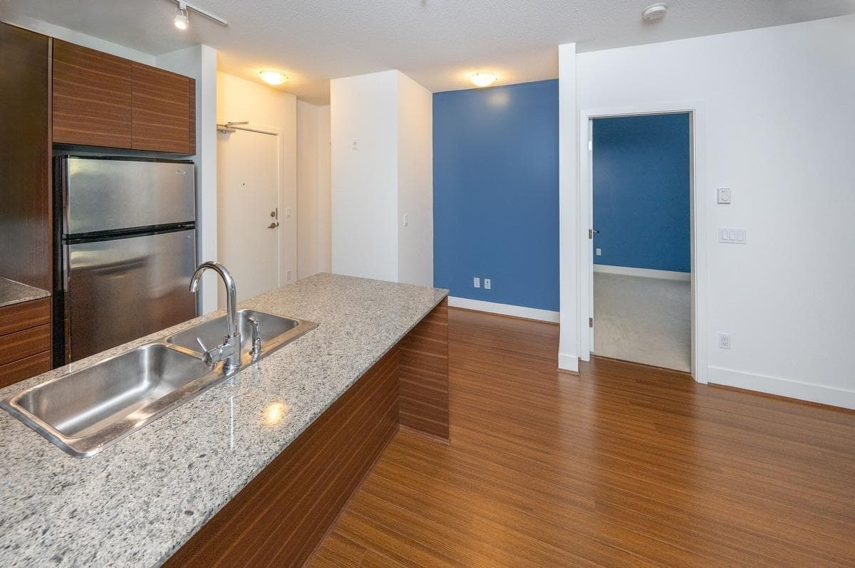 126 - 5788 Sidley Street, Burnaby, V5J 0E4 — photo 5
