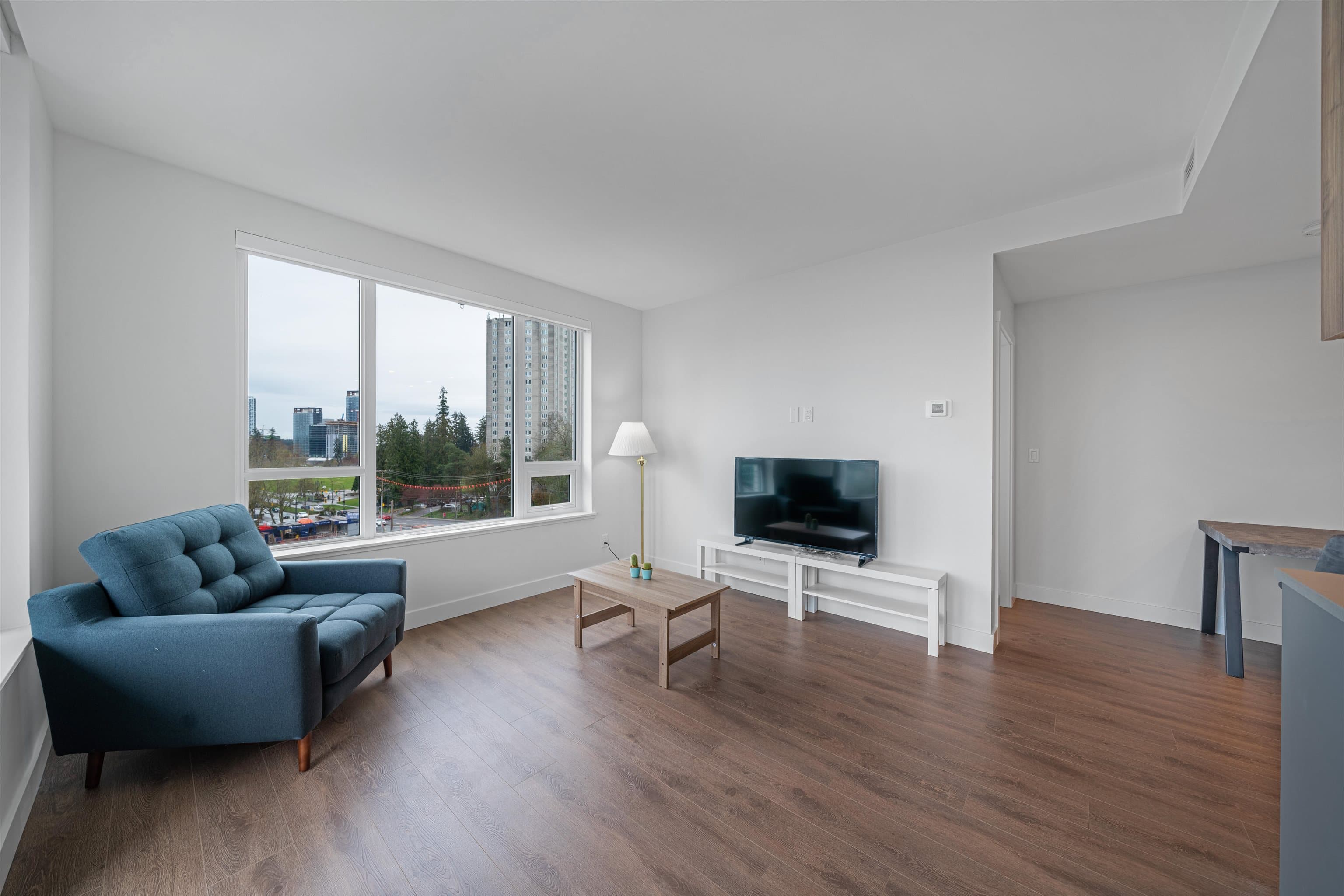 402 - 13359 Old Yale Road, Surrey, V3T 0S4 — photo 2