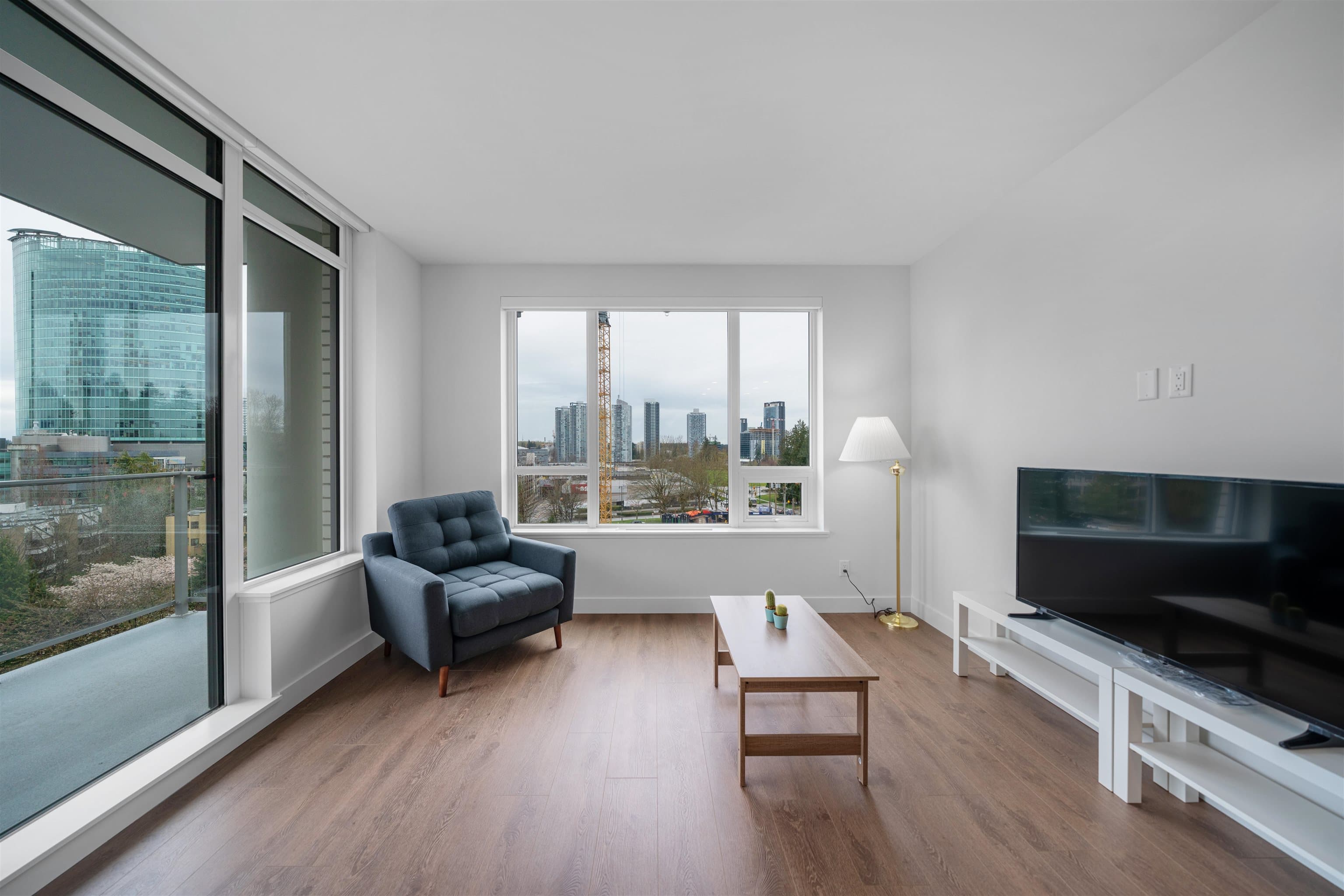 402 - 13359 Old Yale Road, Surrey, V3T 0S4 — photo 4
