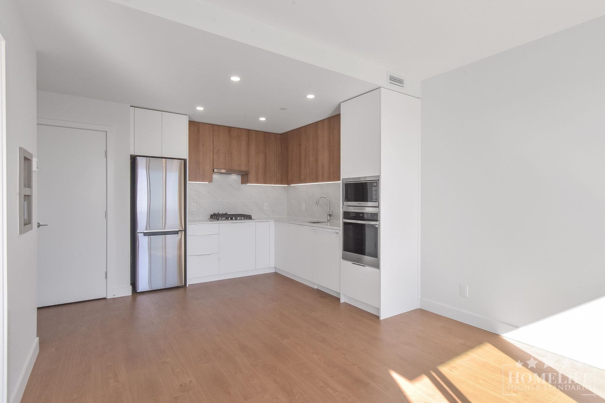 2406 - 13387 Old Yale Road, Surrey, V3T 0S4 — photo 5
