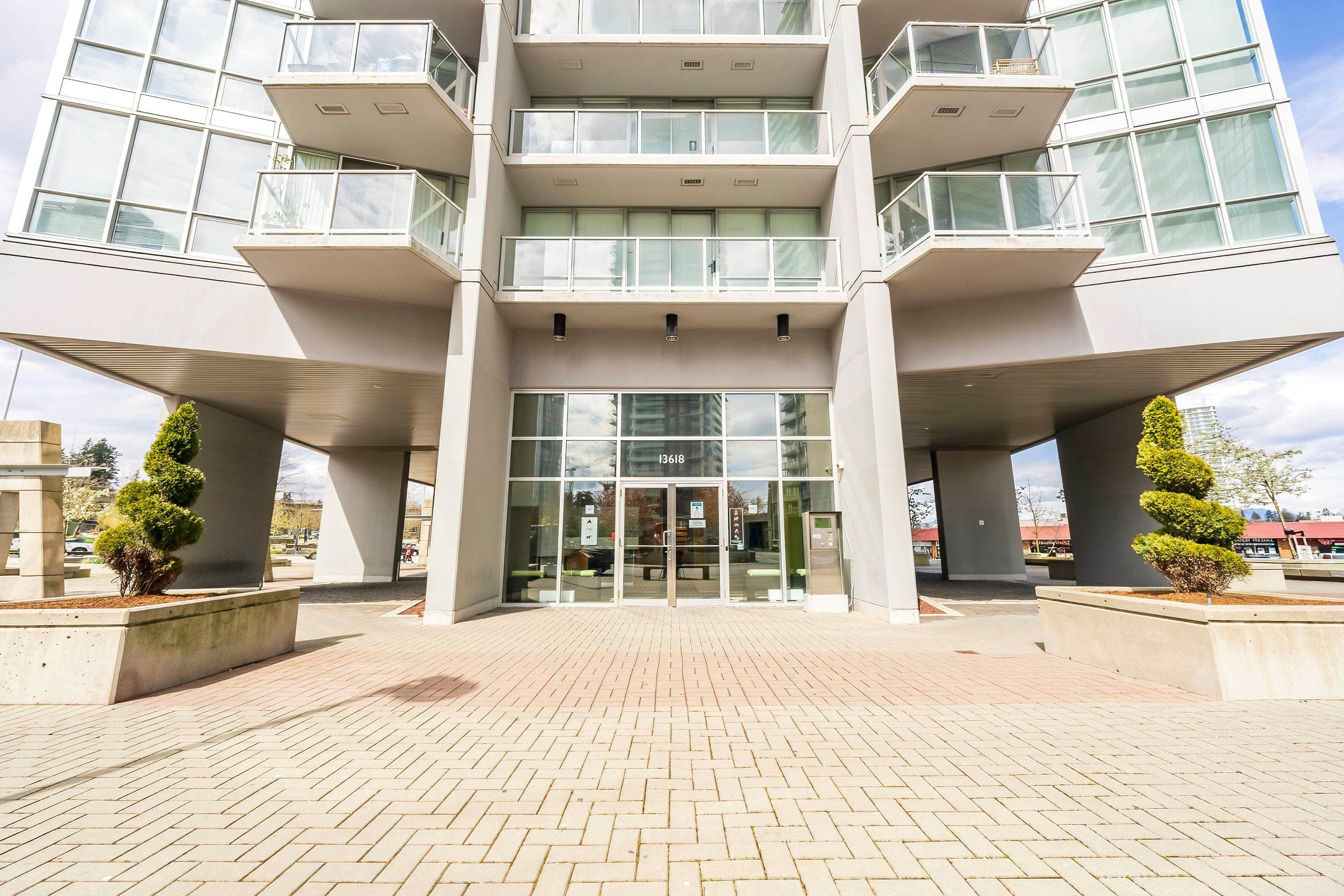 410 - 13618 100 Avenue, Surrey, V3T 0A8 — photo 3