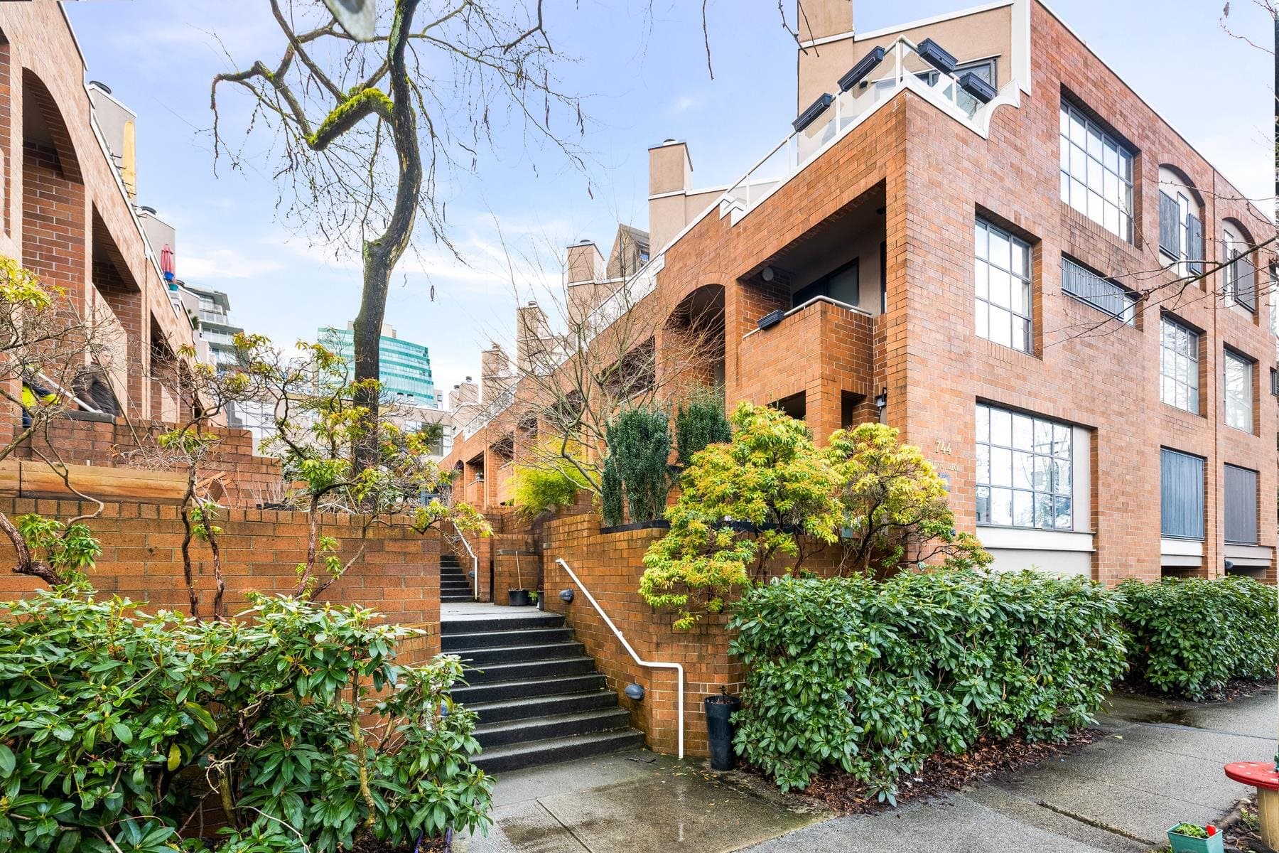 10 - 744 W 7th Avenue, Vancouver