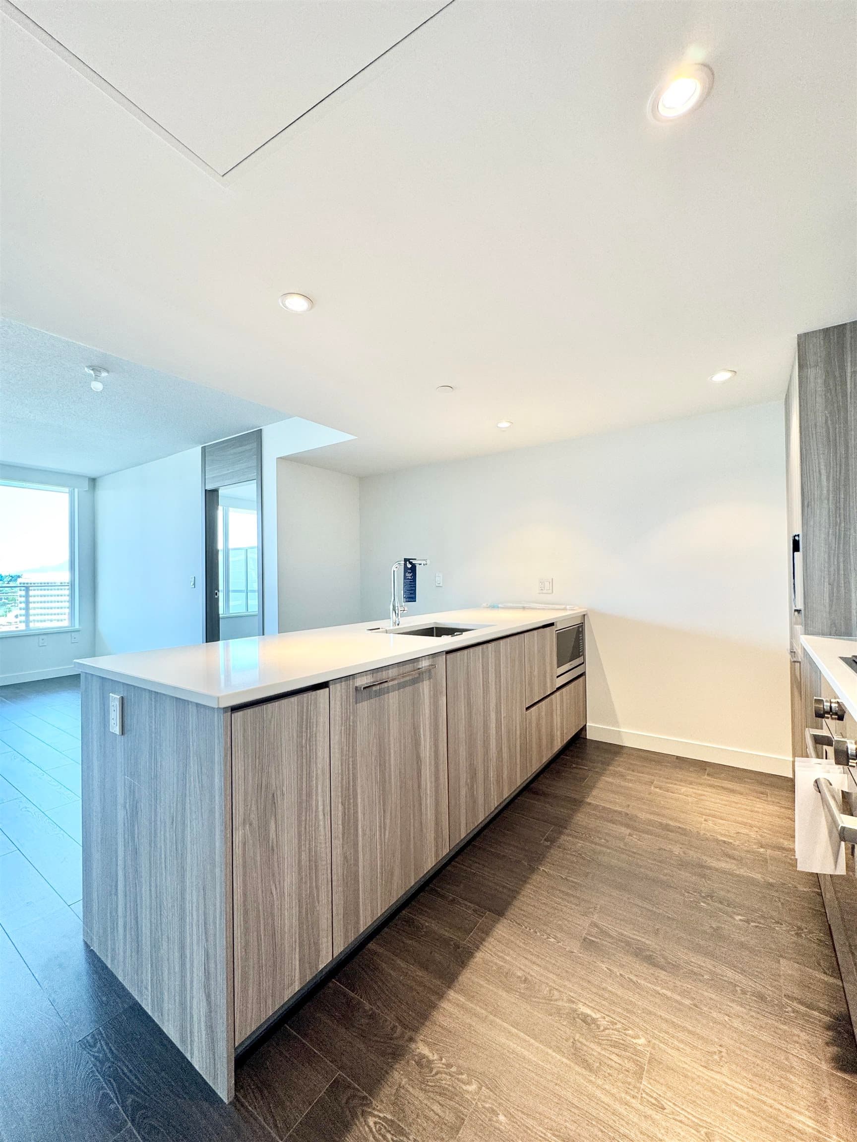 1295 - 8671 Hazelbridge Way, Richmond, V6X 0W9 — photo 4