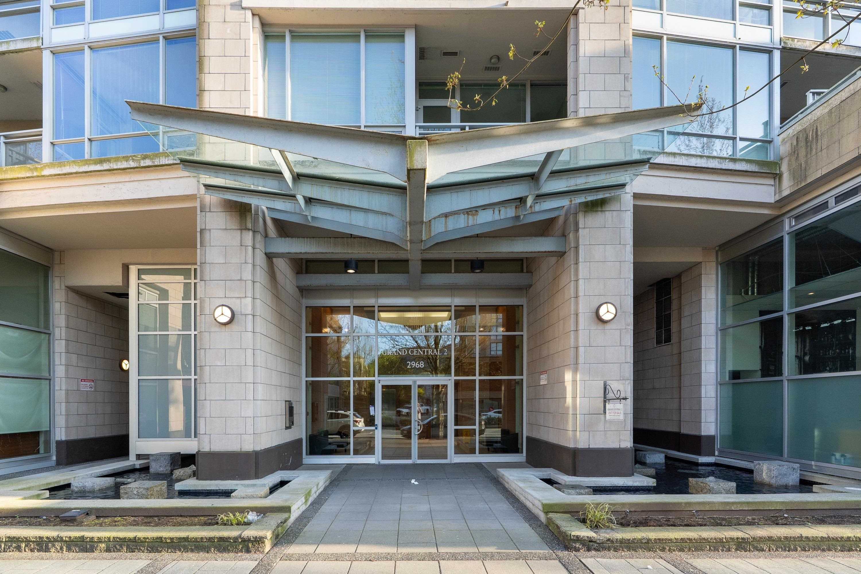 3301 - 2968 Glen Drive, Coquitlam, V3B 0C4 — photo 3