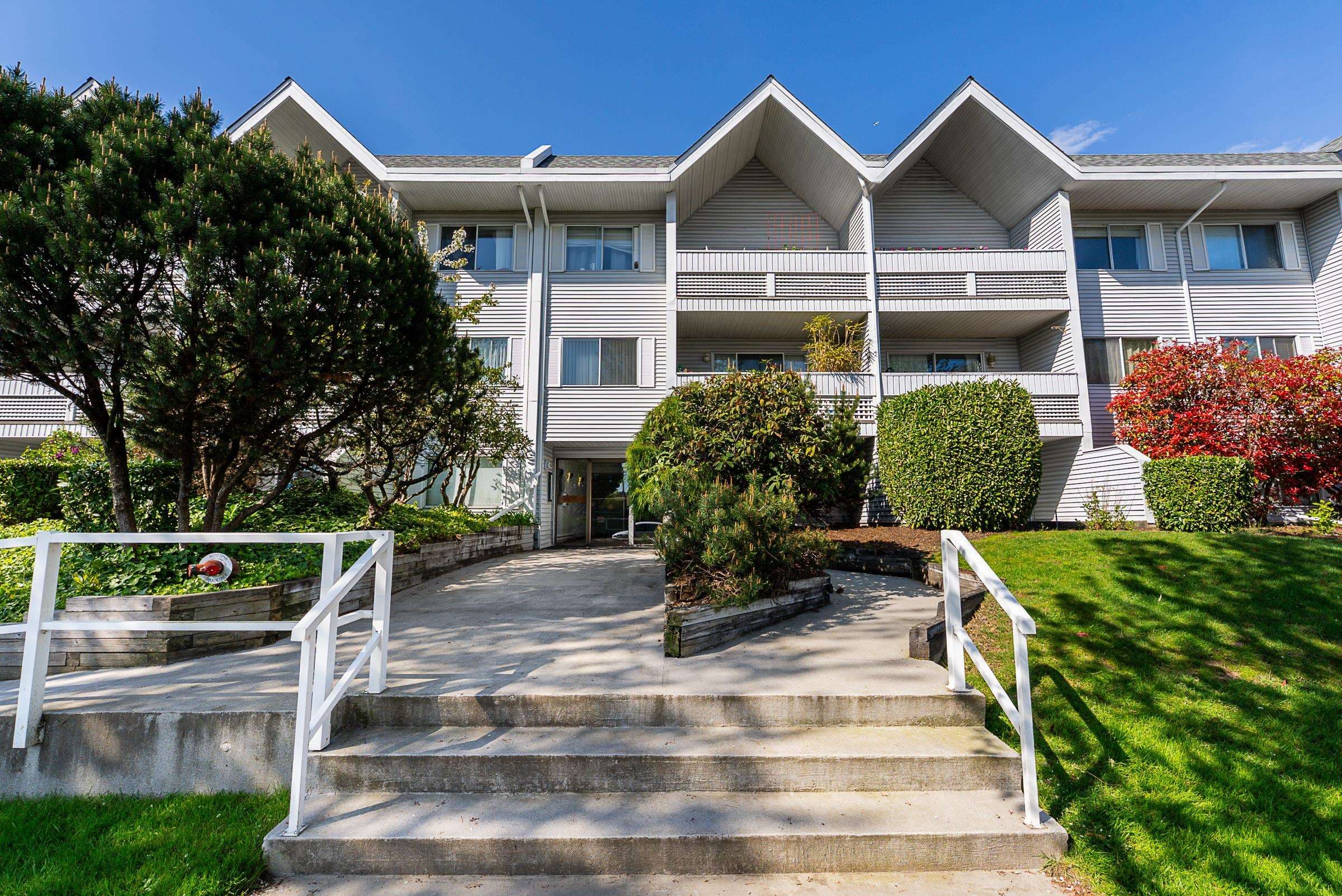 307 - 2055 Suffolk Avenue, Port Coquitlam, V3B 1H4 — photo 1