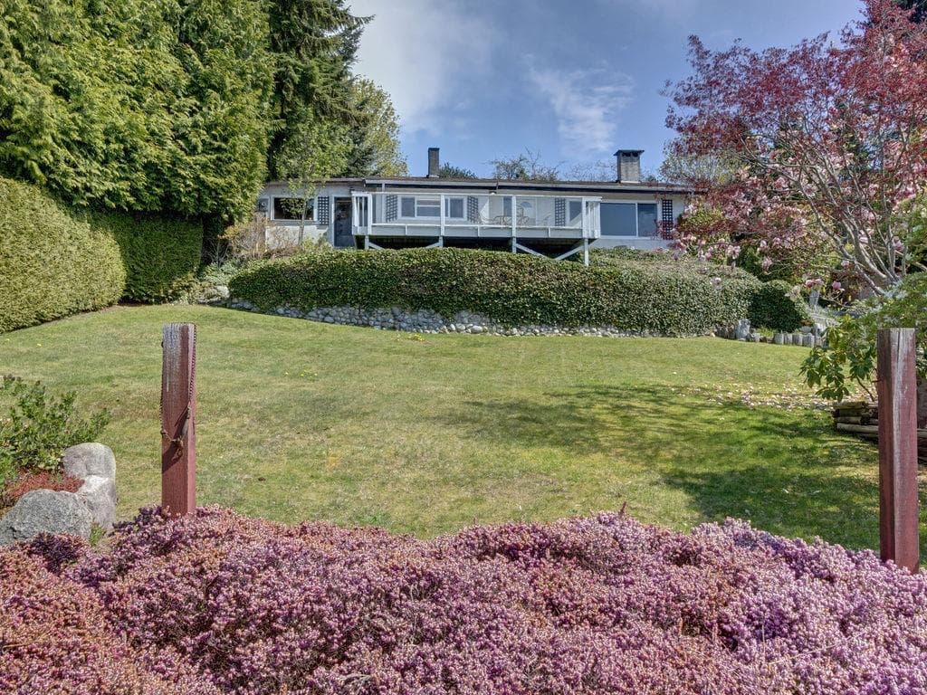 1708 Ocean Beach Esplanade, Gibsons, V0N 1V5 — photo 3