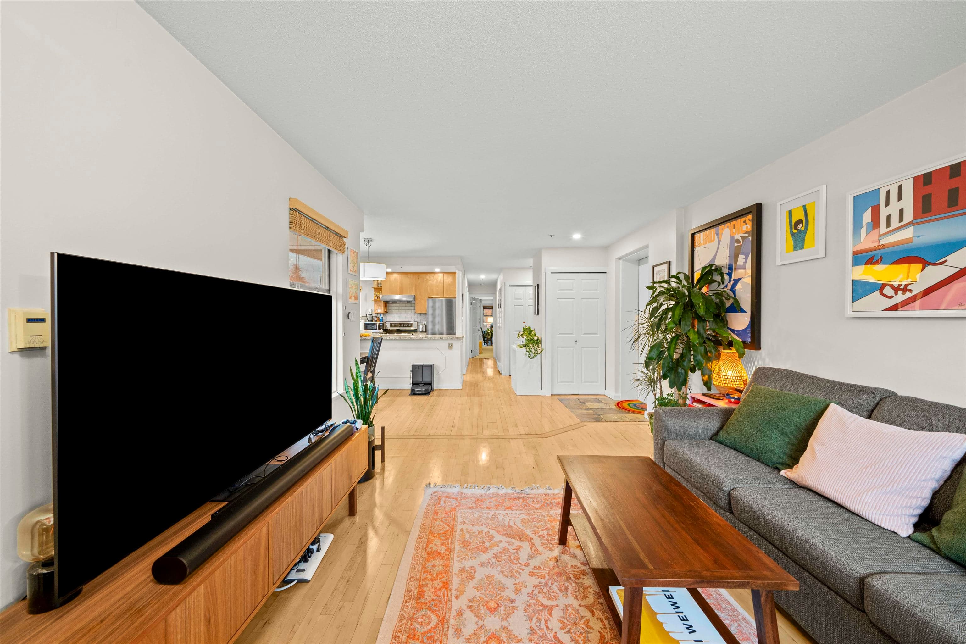 201 - 1868 W 8th Avenue, Vancouver, V6J 5G3 — photo 5