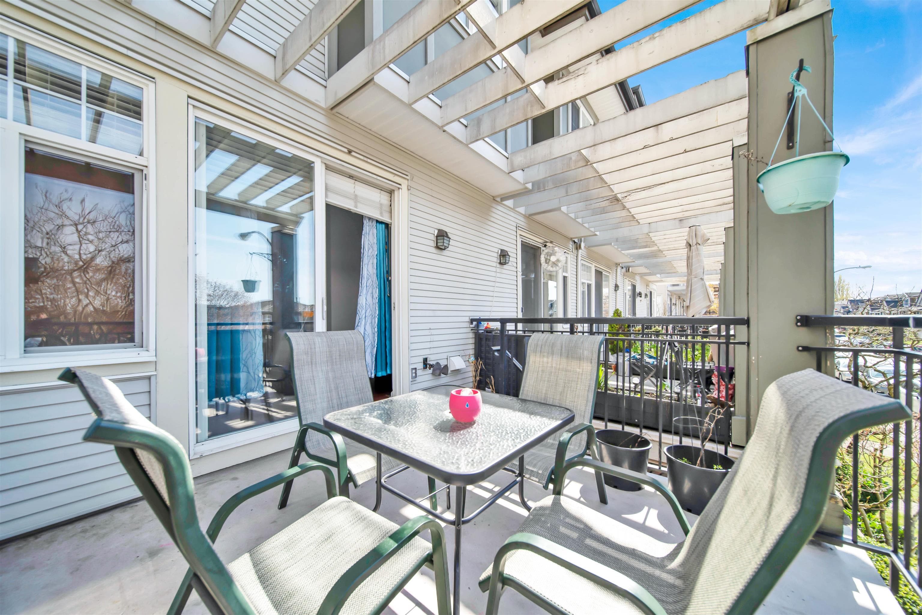 25 - 1010 Ewen Avenue, New Westminster, V3M 5C9 — photo 2