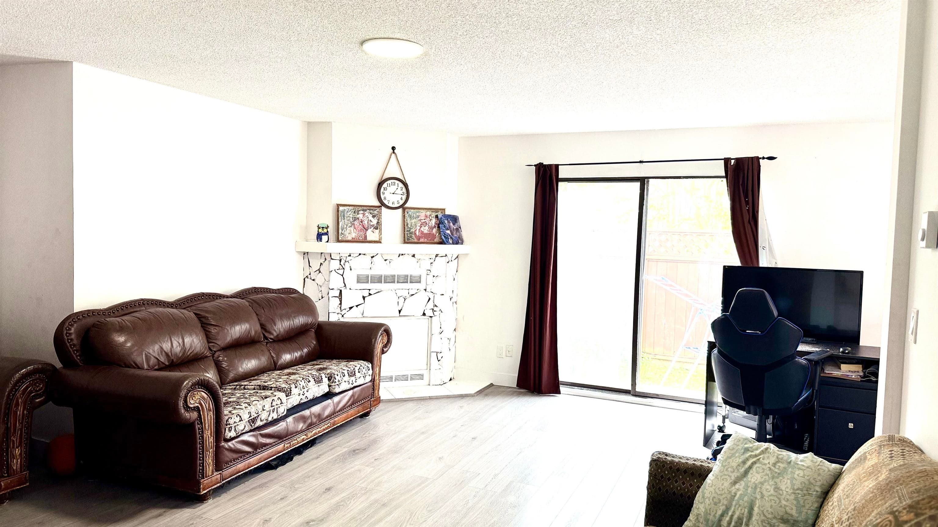 101 - 7131 133a Street, Surrey, V3W 8A1 — photo 4
