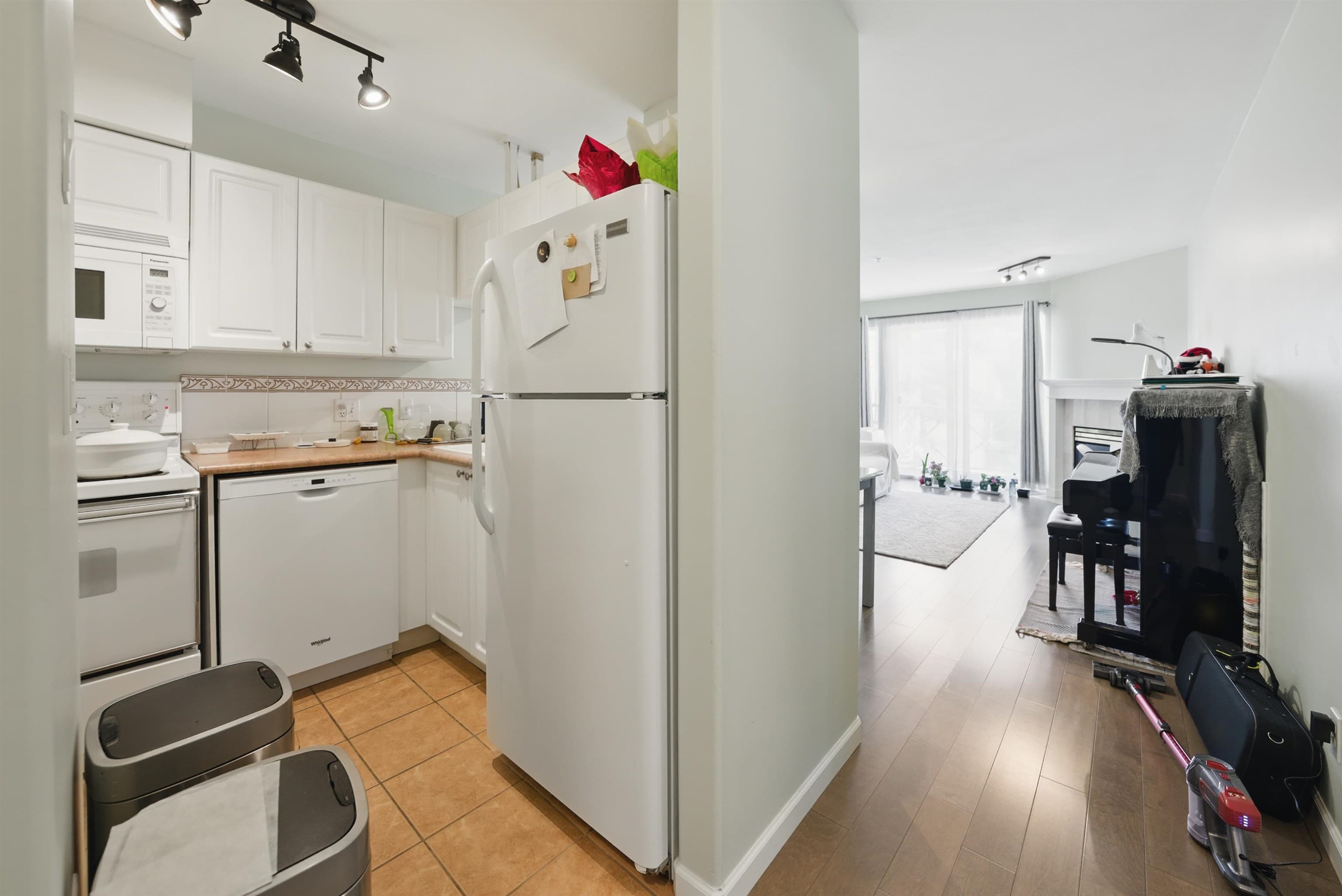 PH2 - 5788 Vine Street, Vancouver, V6M 4L8 — photo 3