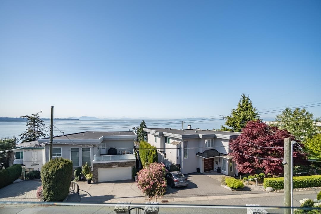 14433 Sunset Lane, White Rock