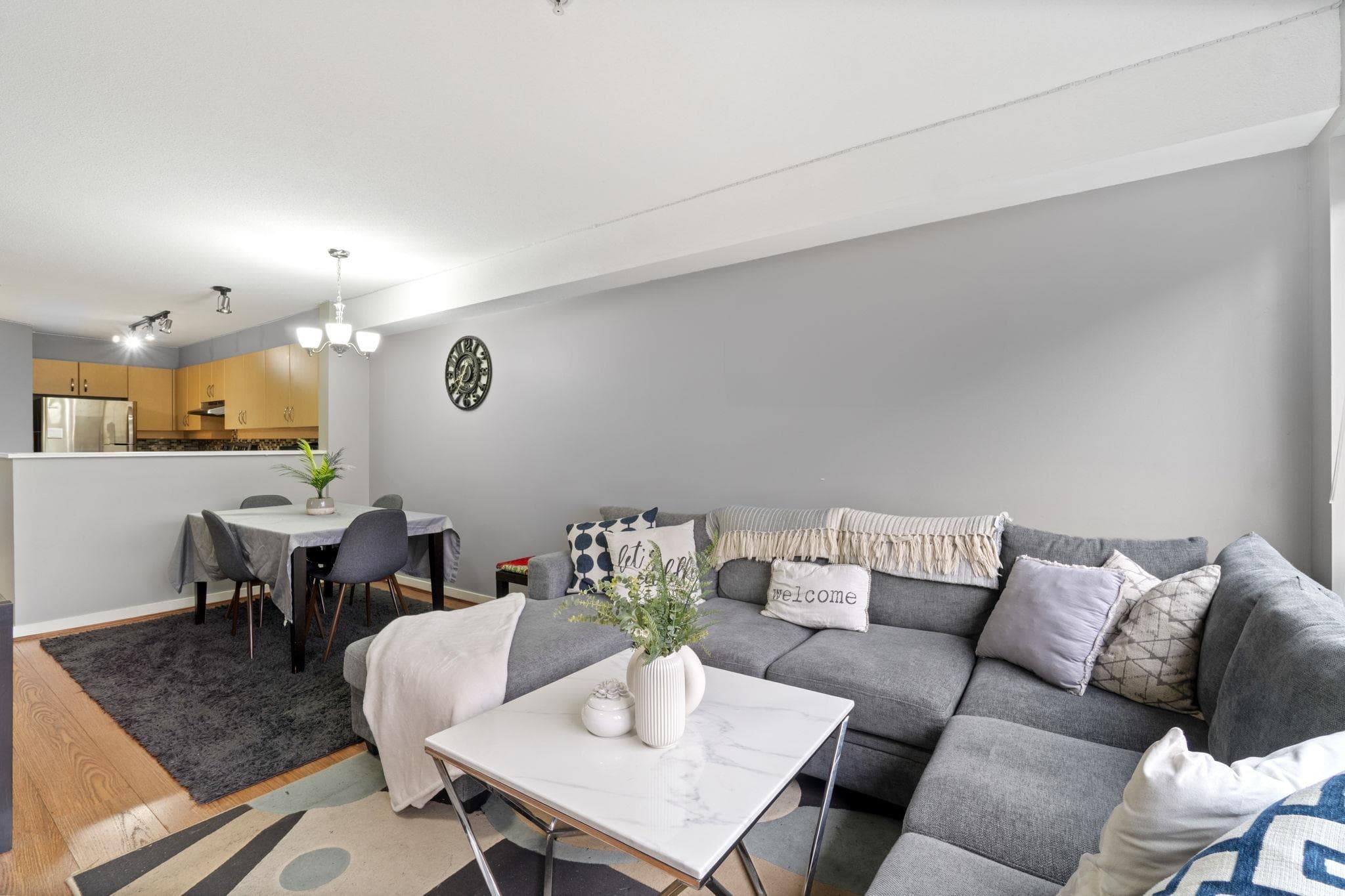 208 - 10866 City Parkway, Surrey, V3T 5W9 — photo 4