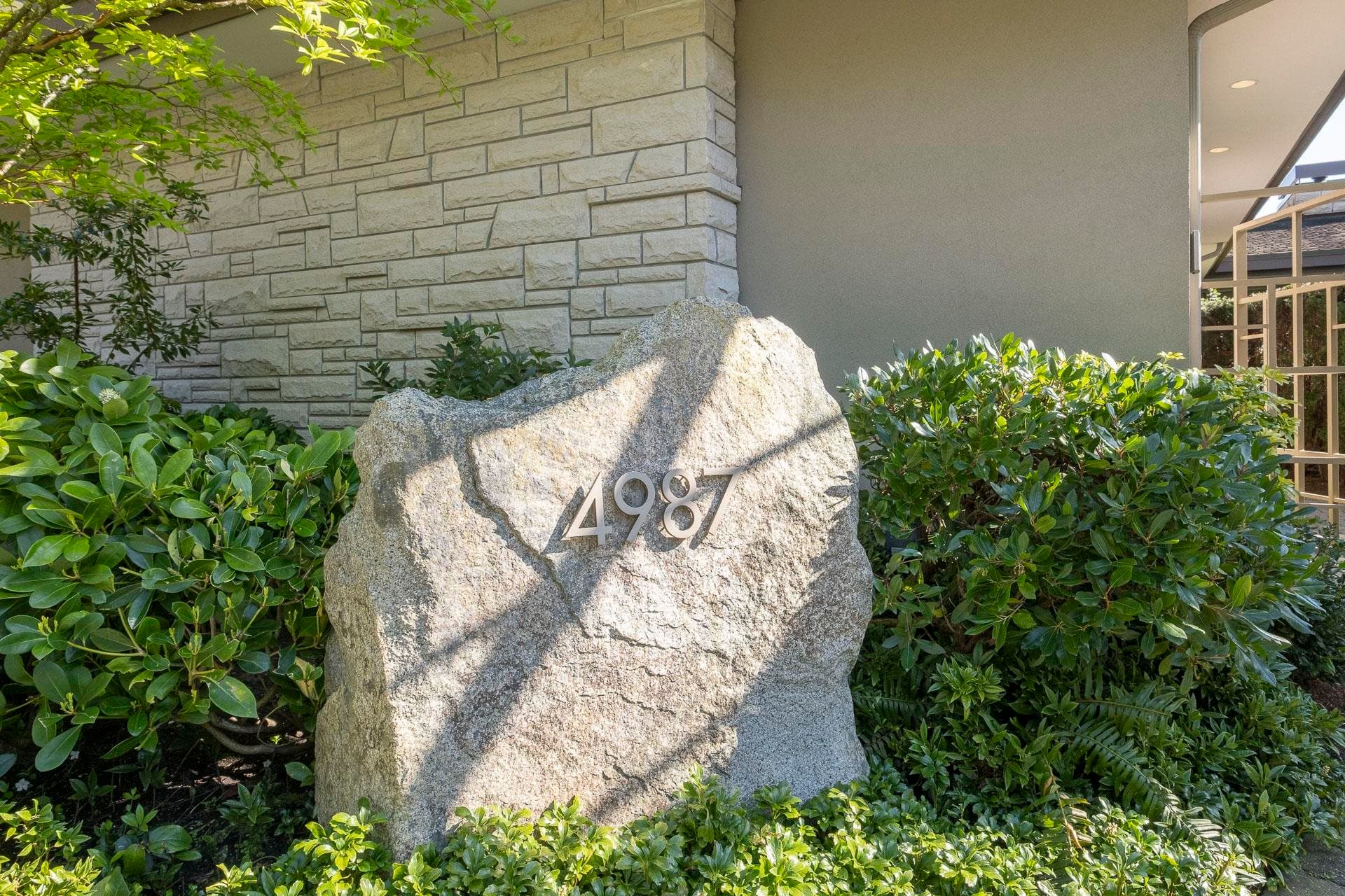 4987 Meadfeild Wynd, West Vancouver, V7W 3J9 — photo 3