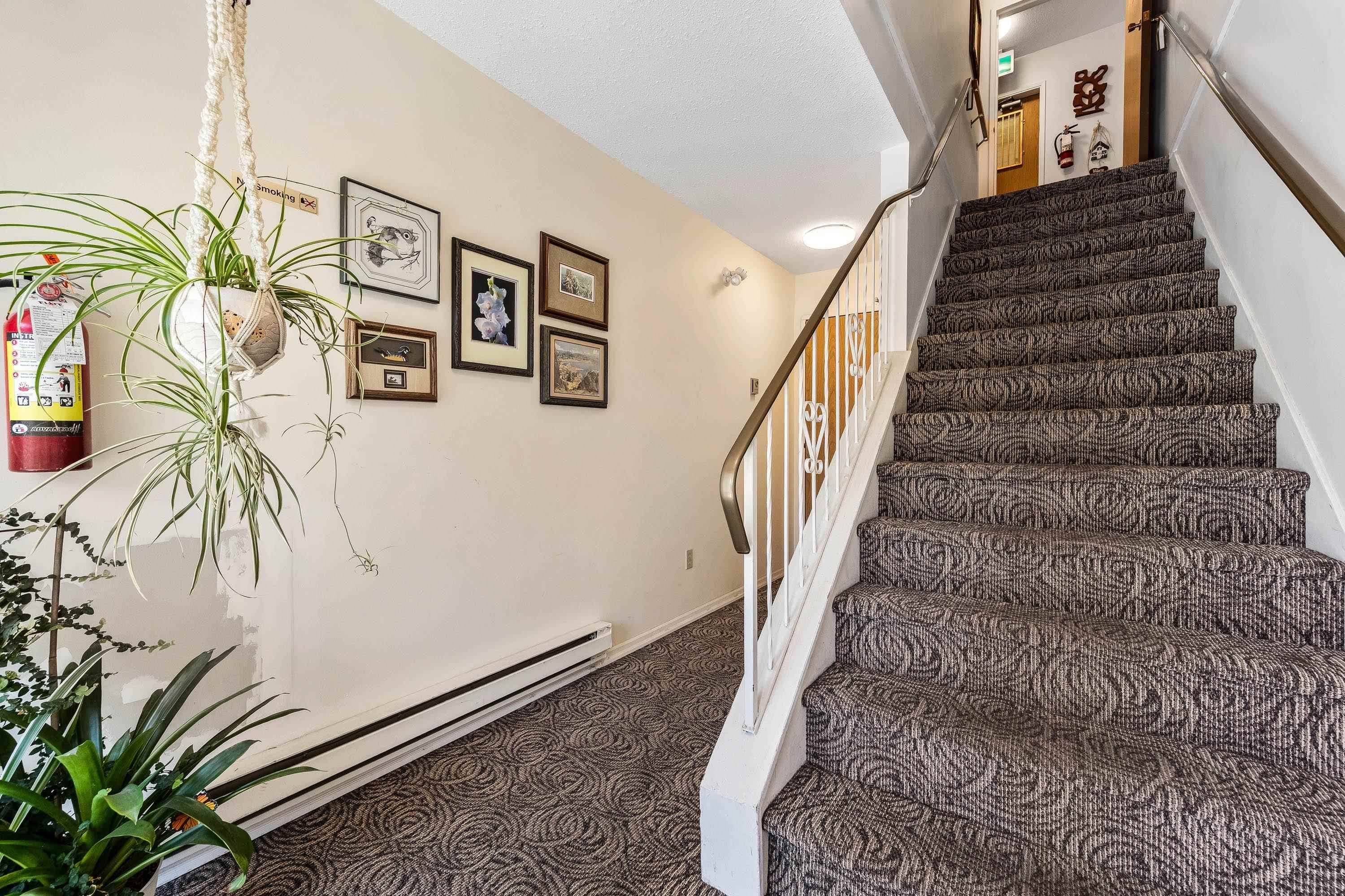207 - 2853 W Bourquin Crescent, Abbotsford, V2S 6H6 — photo 5